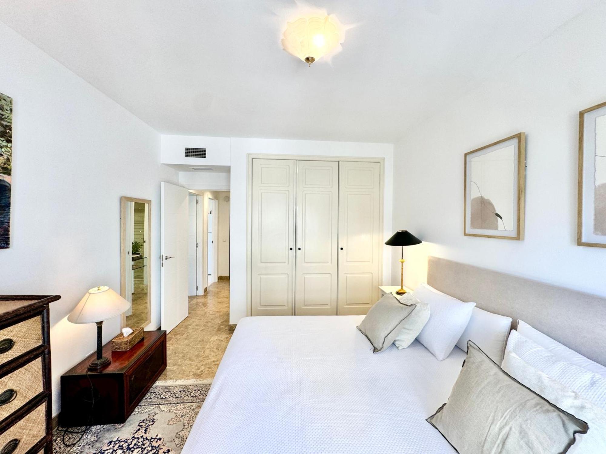 Rs 12 Luxury Center Of - Eaw Homes