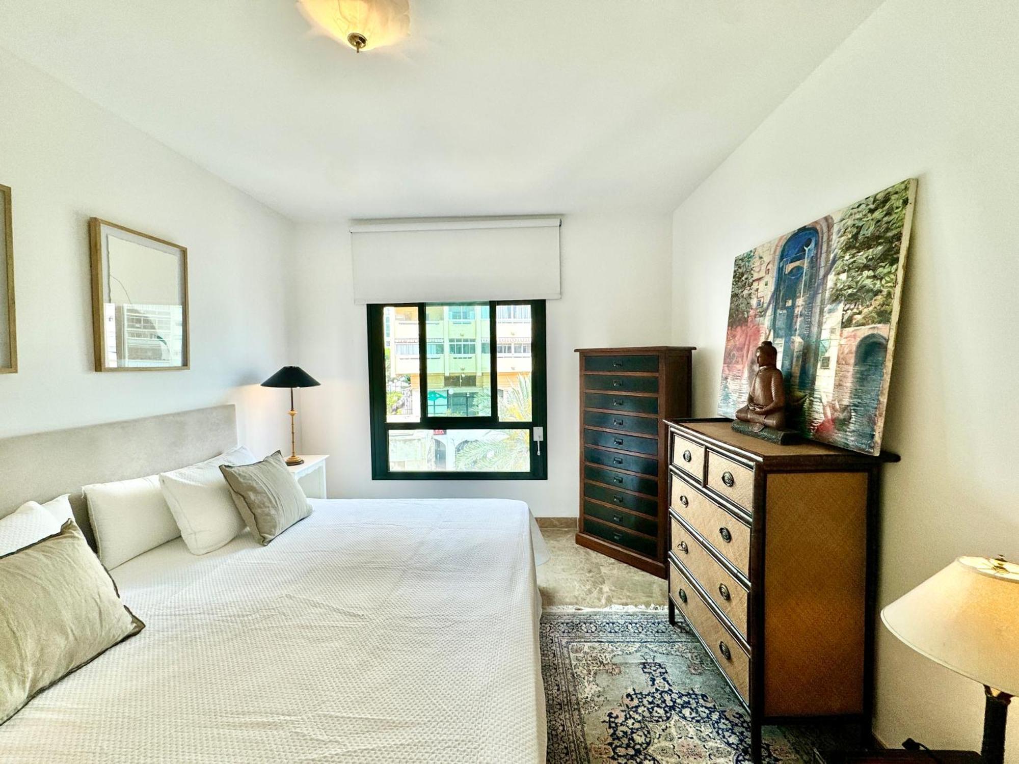 Apartment Rs 12 Luxury Center Of - Eaw Homes