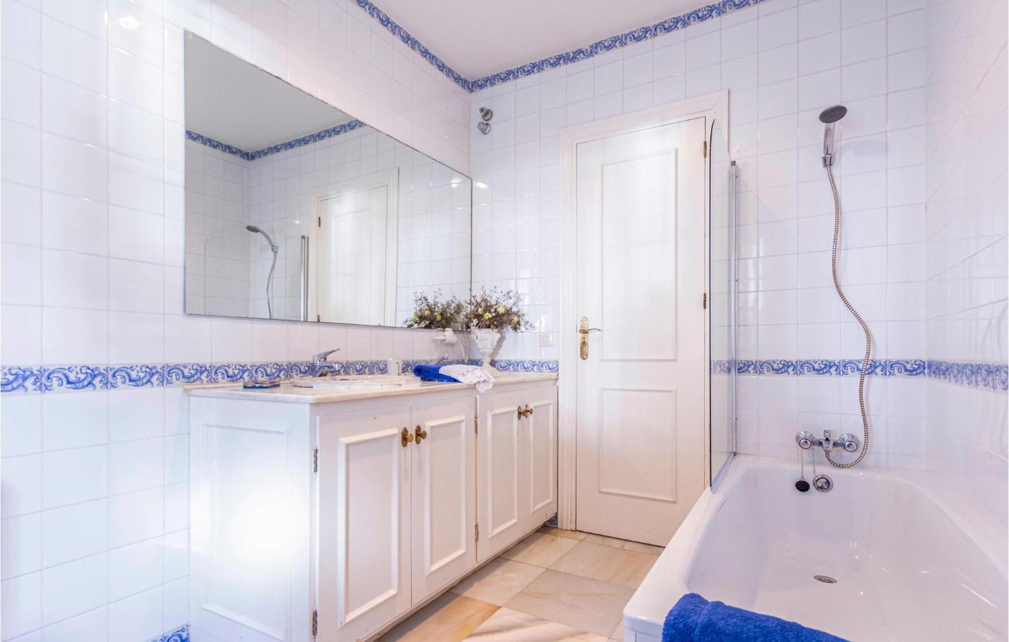 Awesome In With Wifi Holiday home *