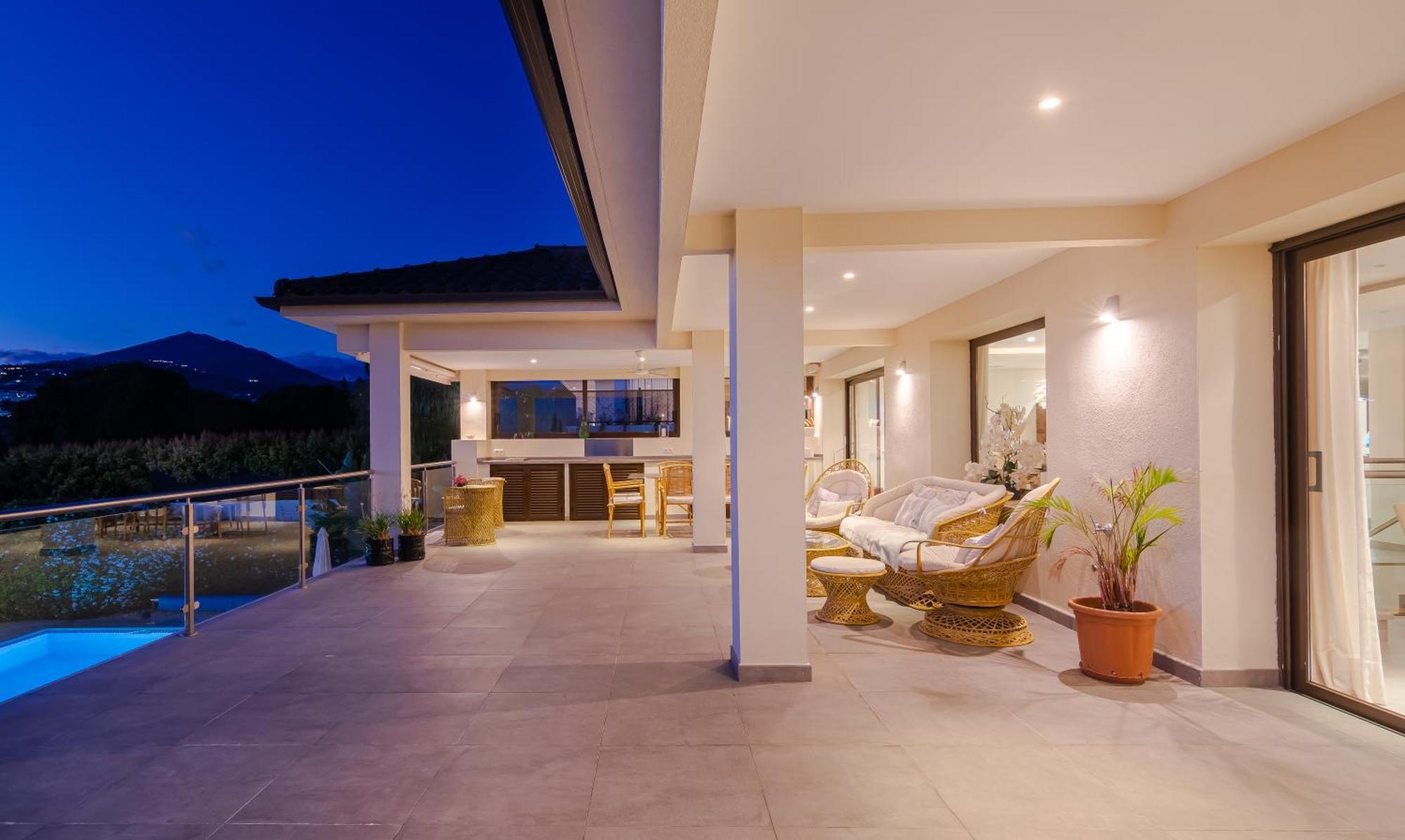 - Naranjos Golf Frontline * Marbella