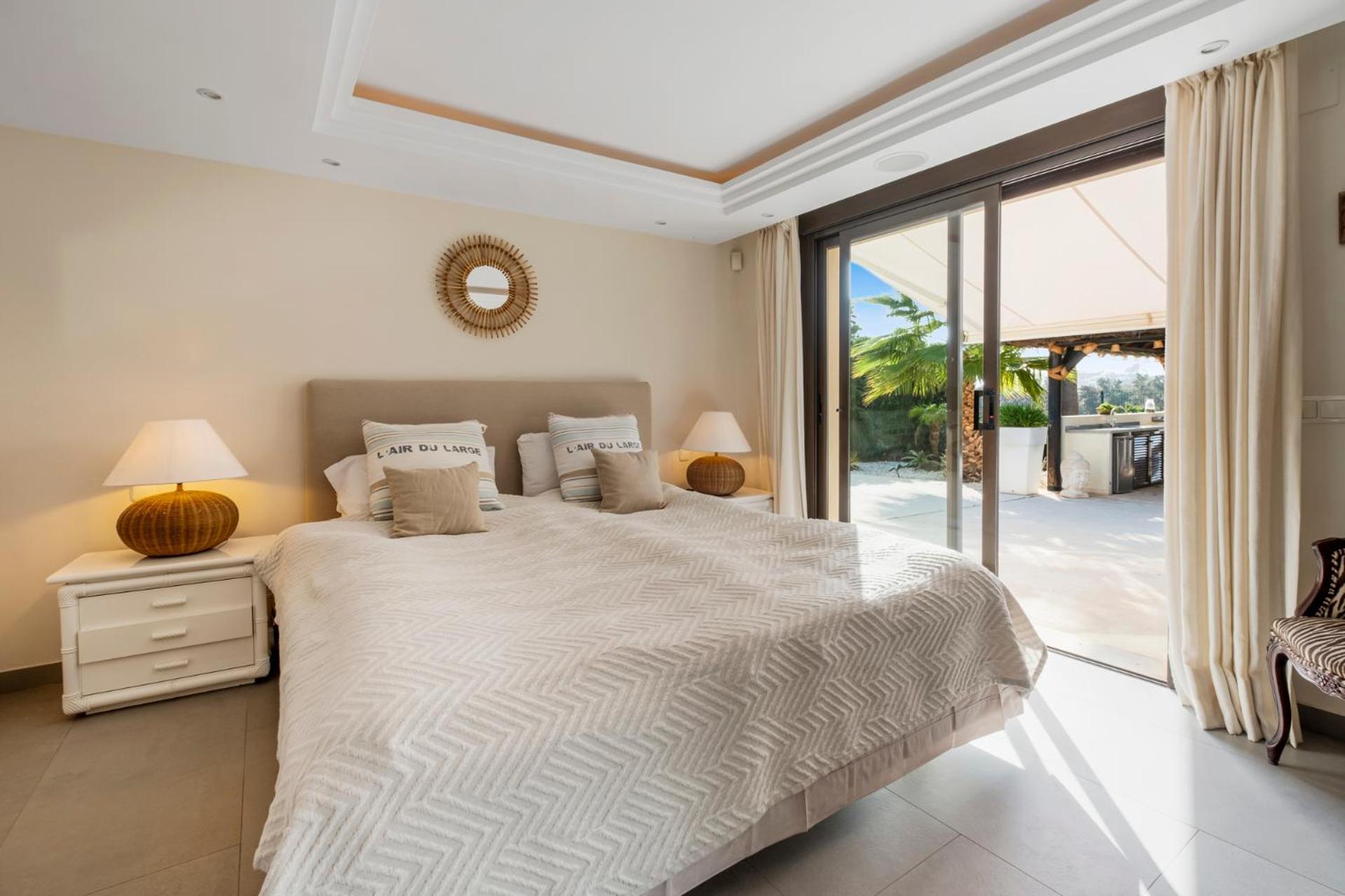 Villa - Naranjos Golf Frontline *