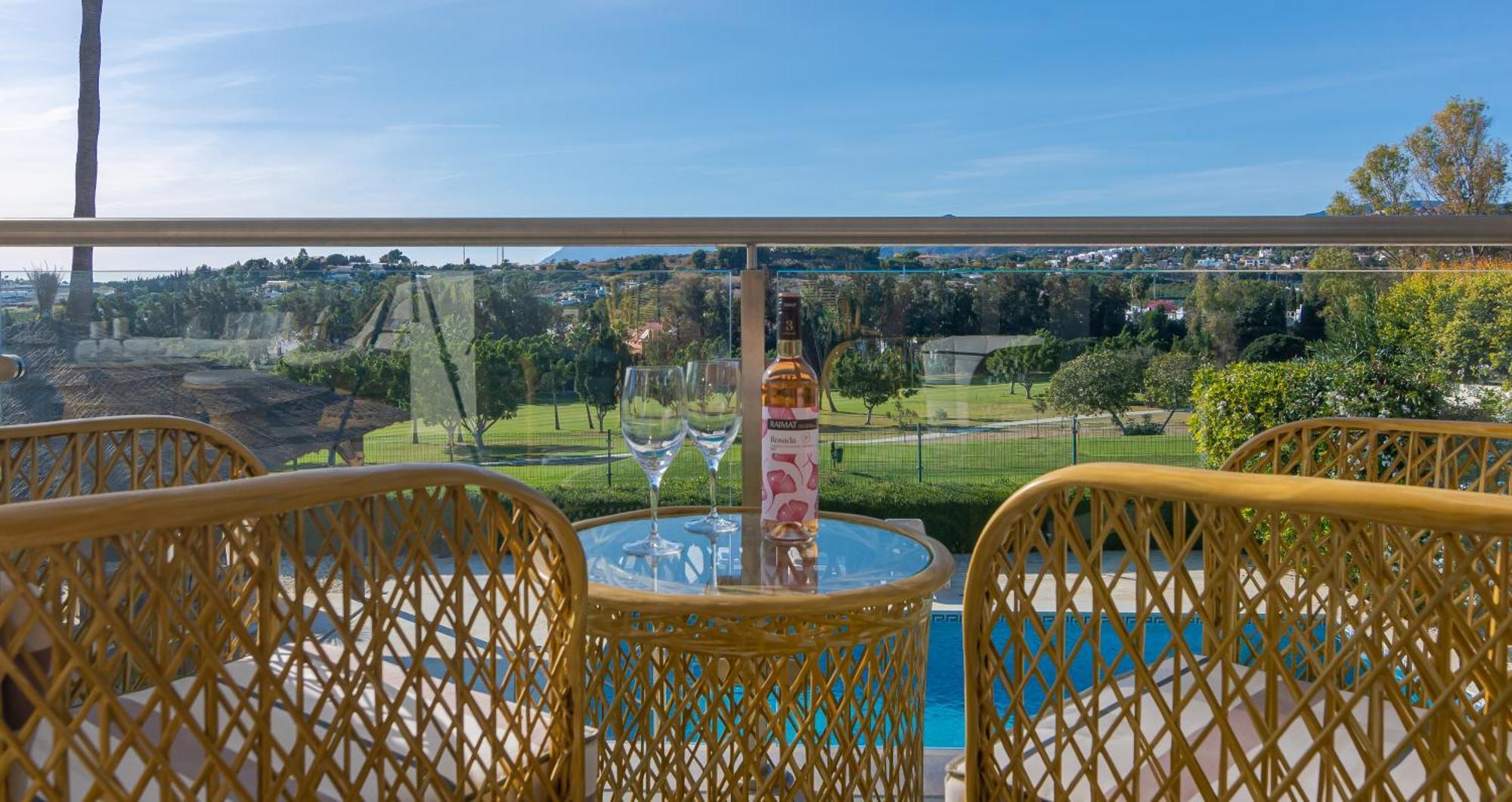 - Naranjos Golf Frontline Marbella