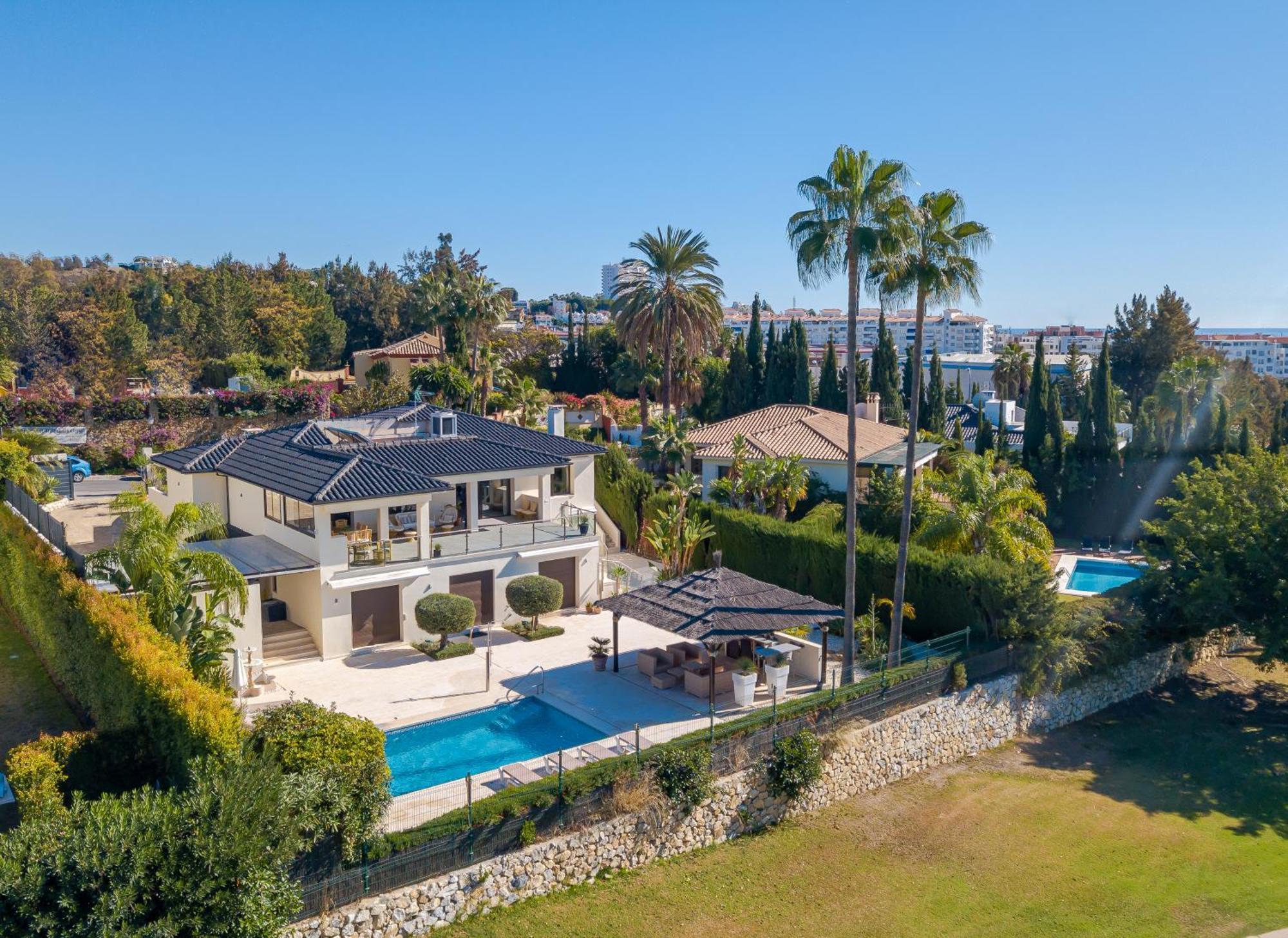 - Naranjos Golf Frontline * Marbella
