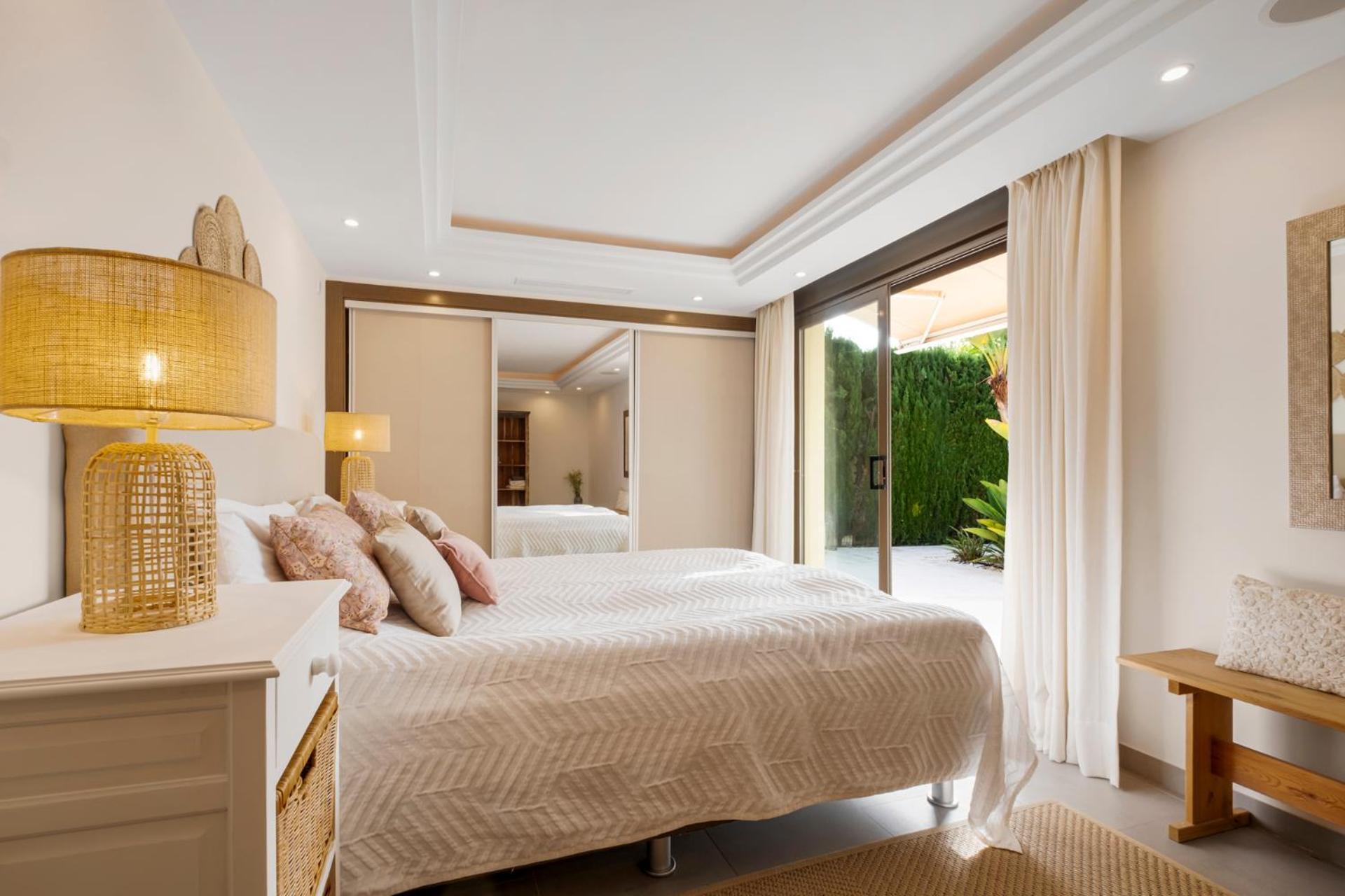 Villa - Naranjos Golf Frontline *