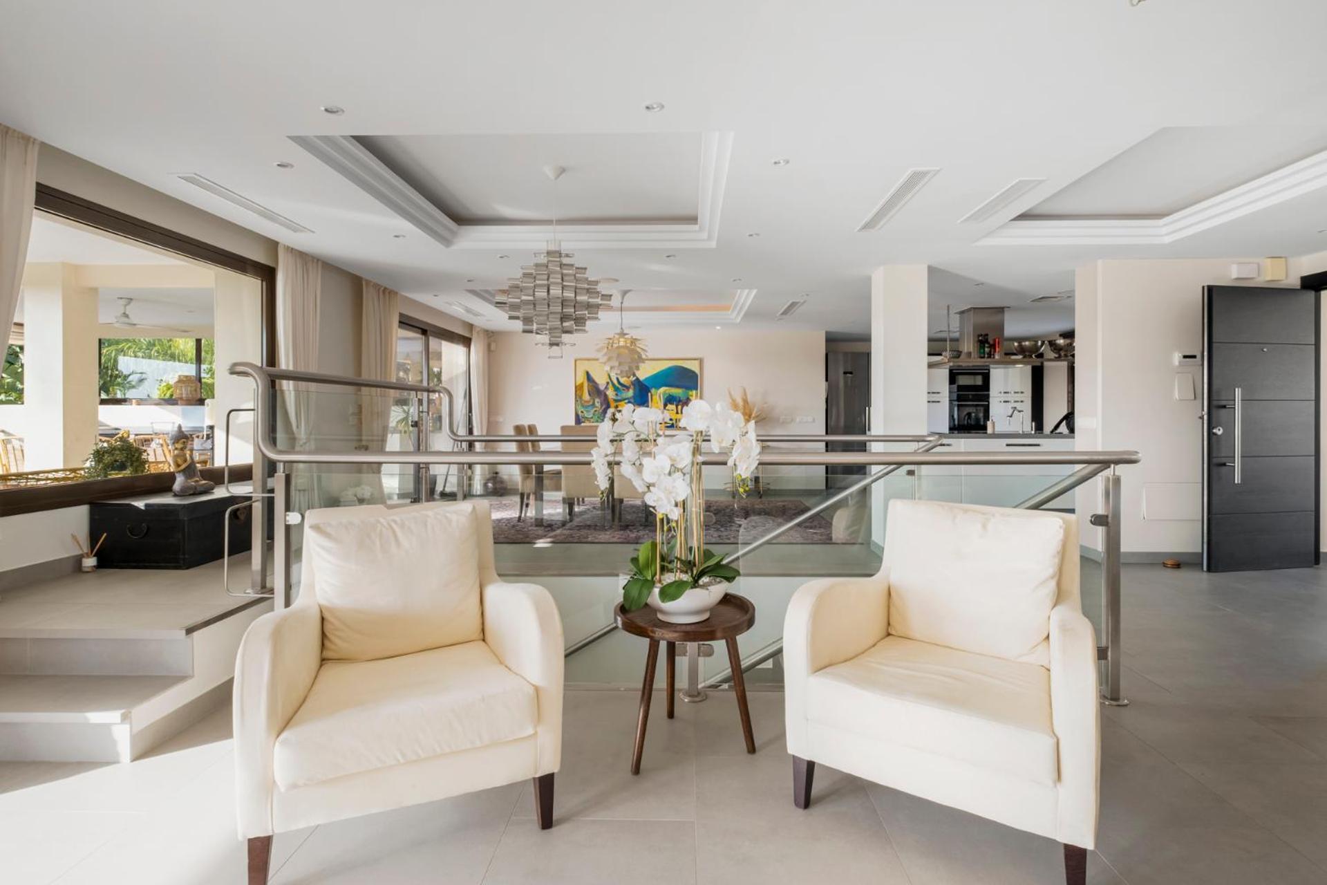 - Naranjos Golf Frontline Marbella