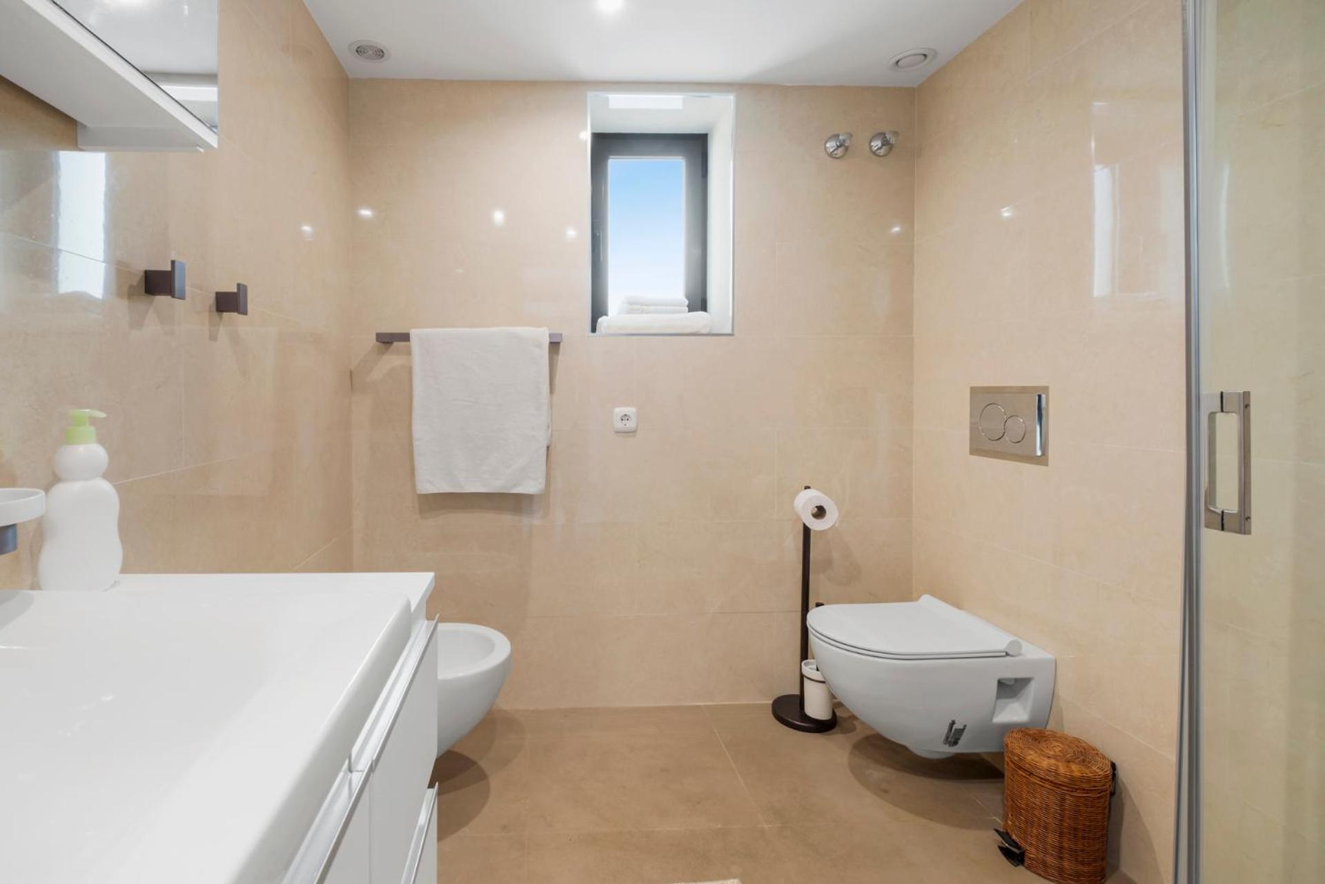 - Naranjos Golf Frontline Villa *