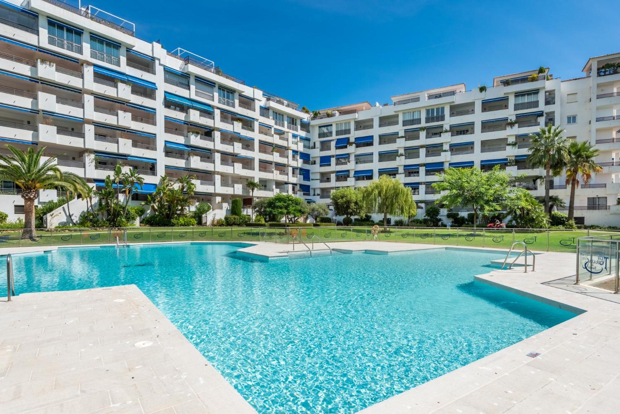 Terrazas De Banus, Location