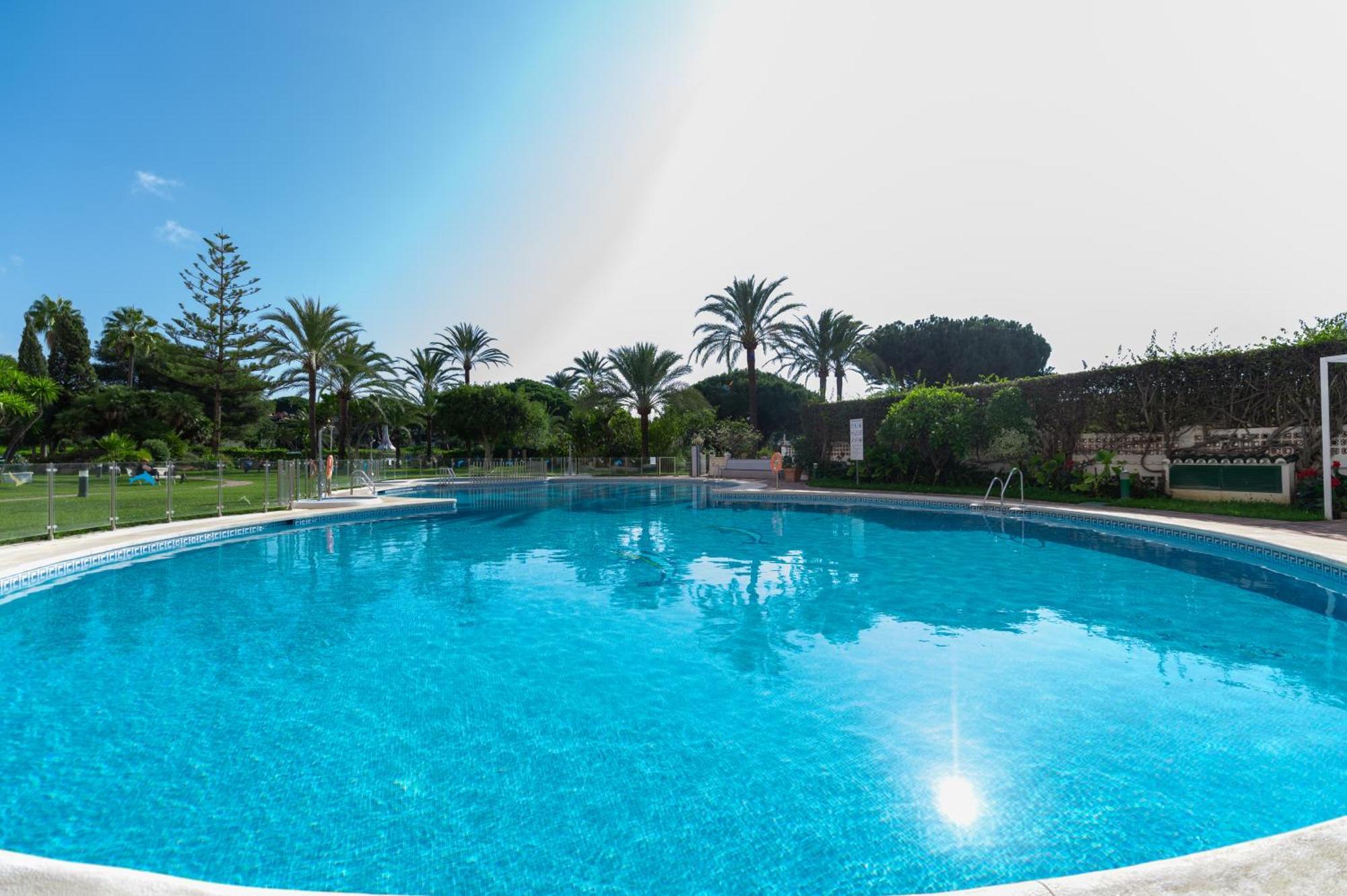 Apartment Moderno Estudio Y Piscina A 50 Metros De La Playa