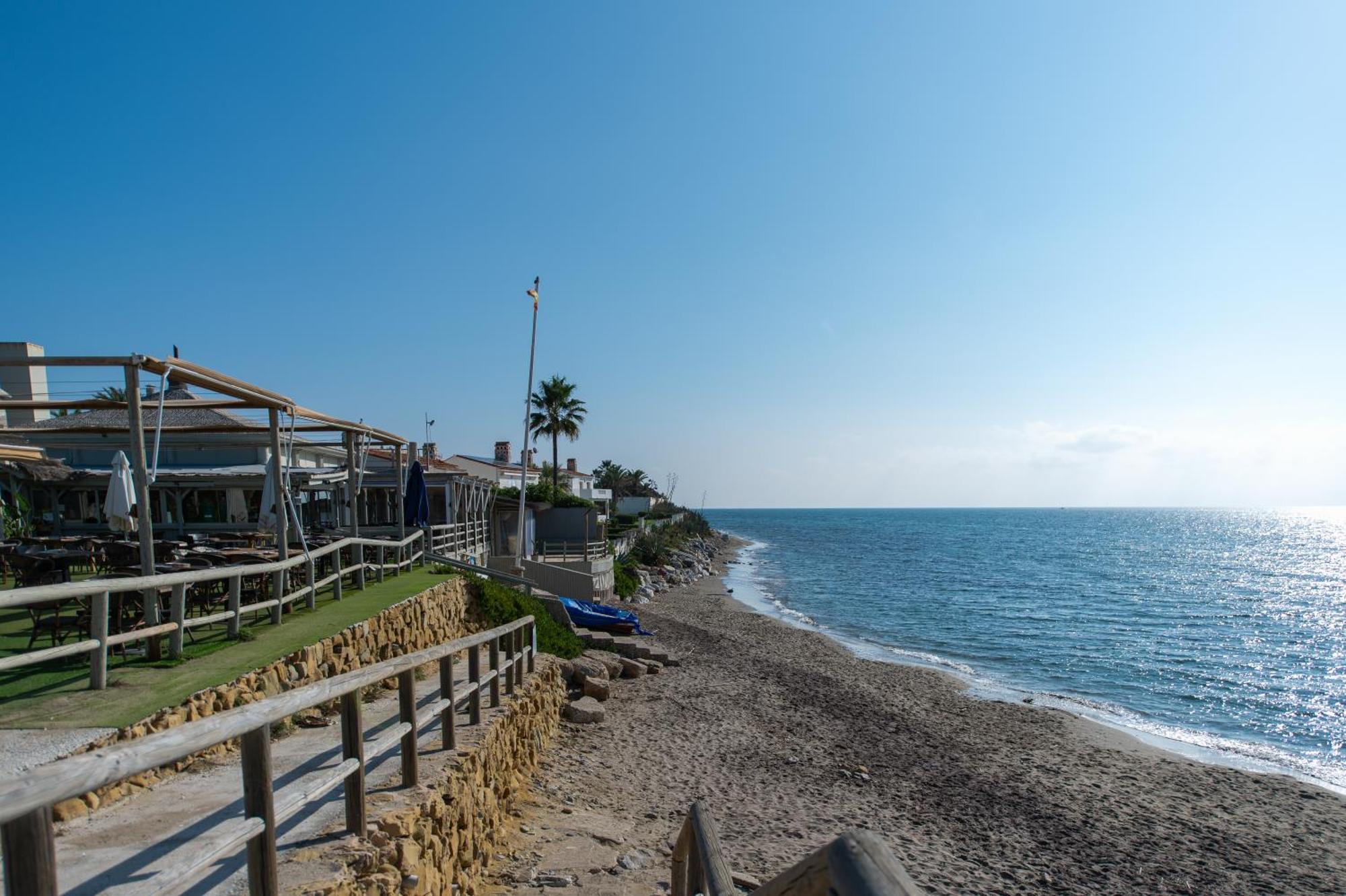 Moderno Estudio Y Piscina A 50 Metros De La Playa Apartment *