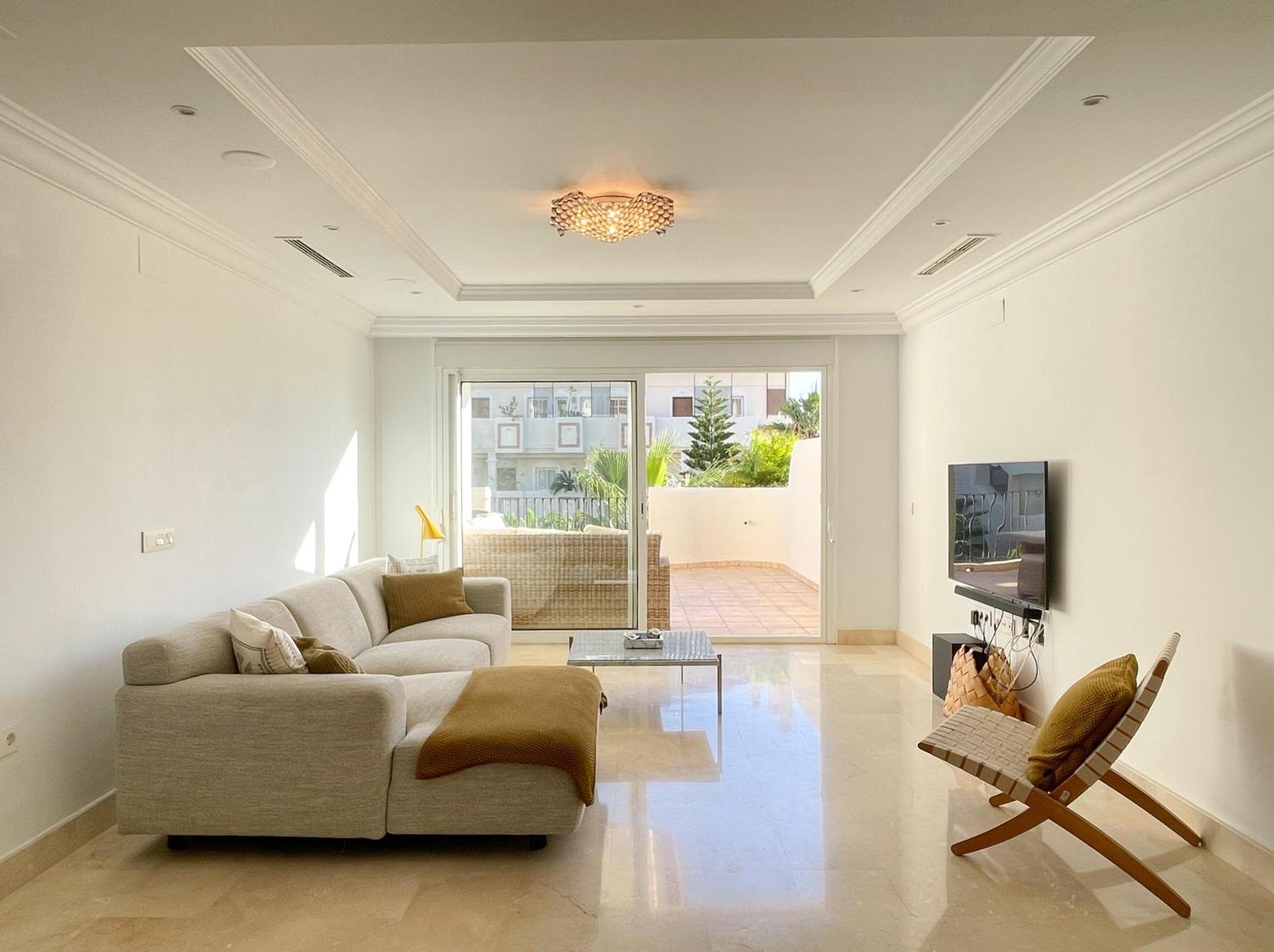 Aloha Hill Club Exclusive With Premier Amenities Marbella
