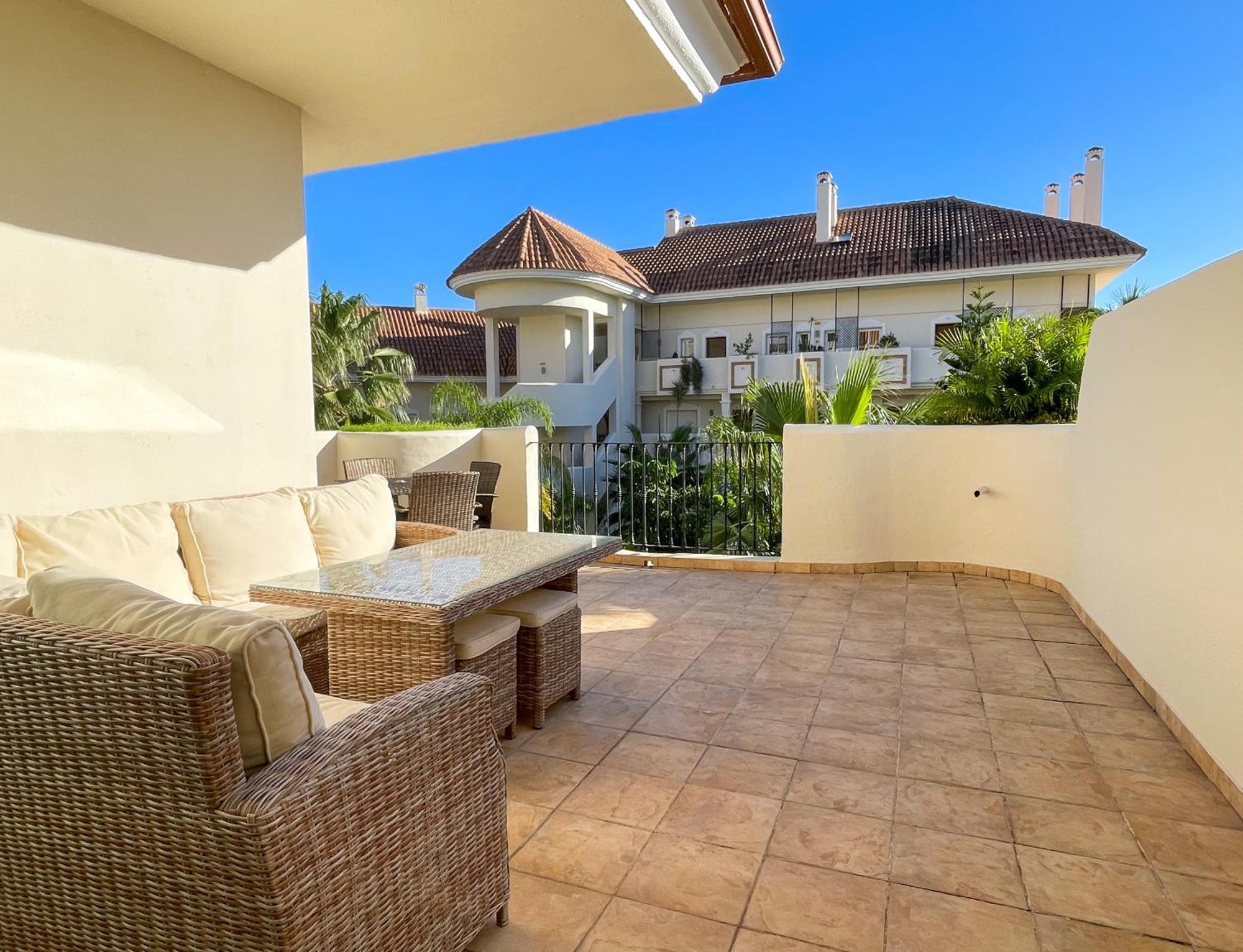 Apartment Aloha Hill Club Exclusive With Premier Amenities