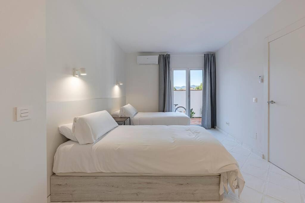 Spacious House With 3 Bedrooms And Private Pool *