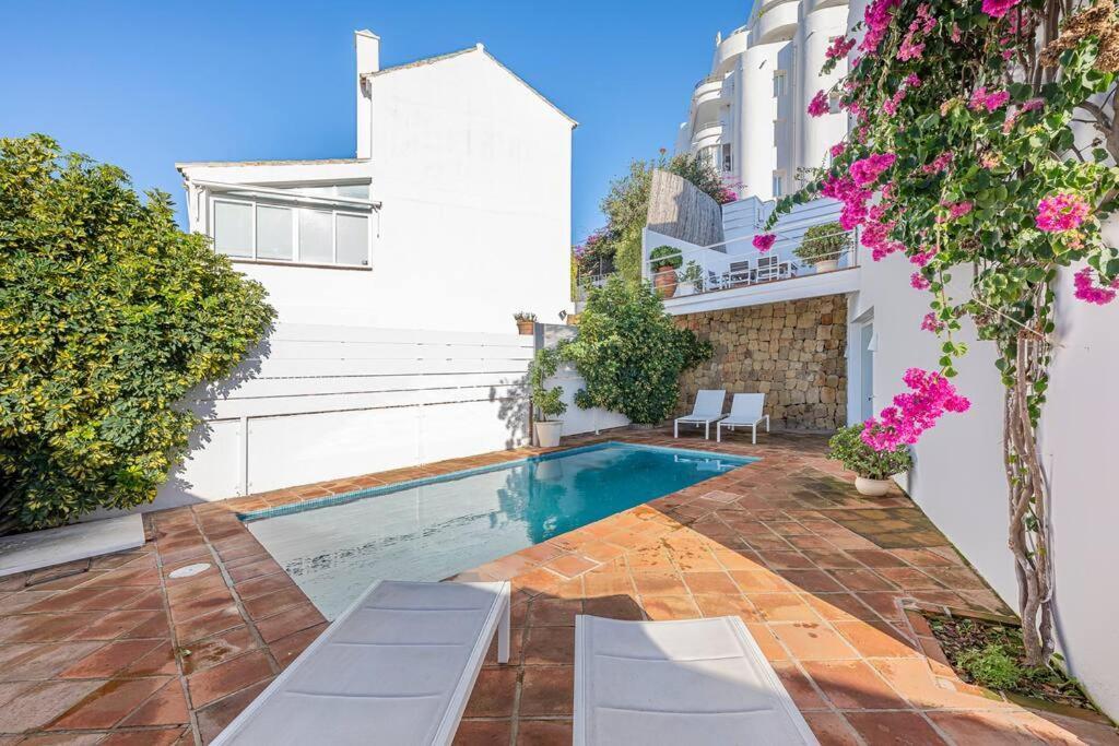 Spacious House With 3 Bedrooms And Private Pool Holiday home Marbella