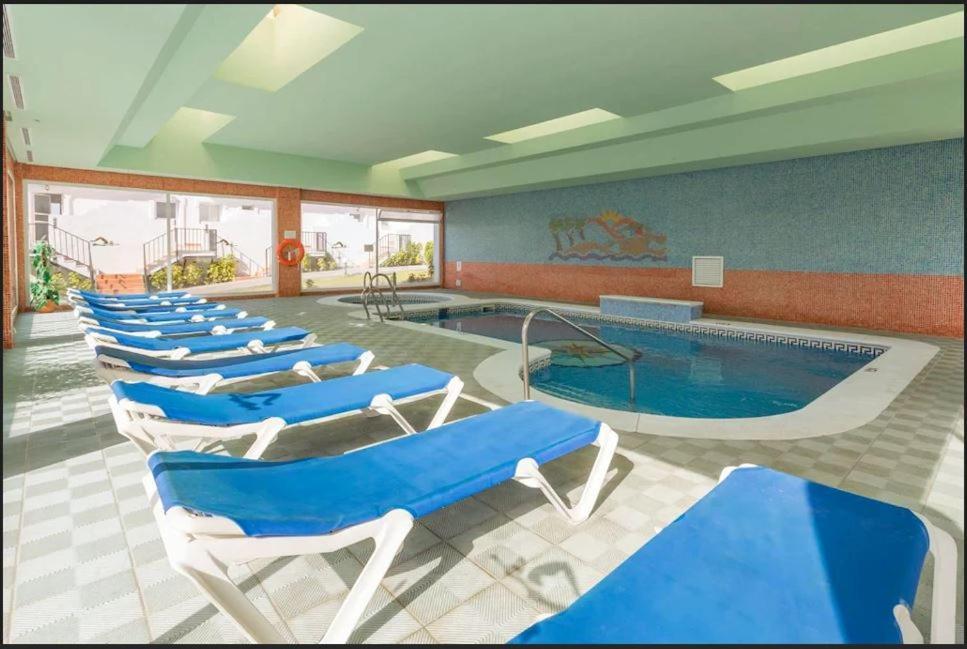 Casa Naranja, Cabopino 2 Pools & Heated Indoor Pool Apartment *