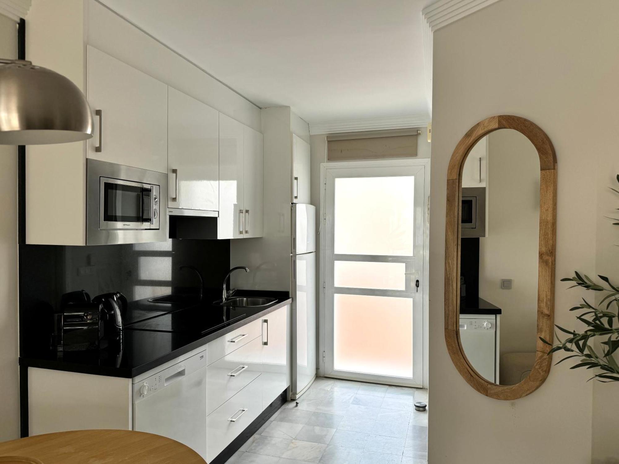 Apartment Casa Naranja, Cabopino 2 Pools & Heated Indoor Pool *