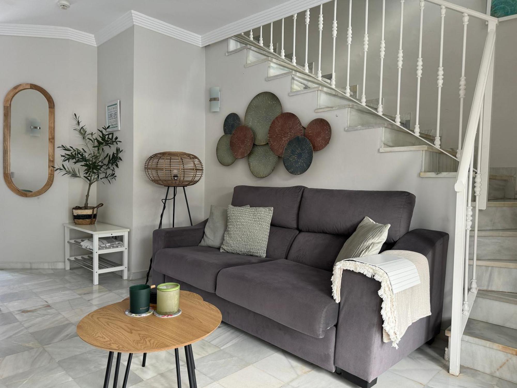 Casa Naranja, Cabopino 2 Pools & Heated Indoor Pool * Marbella