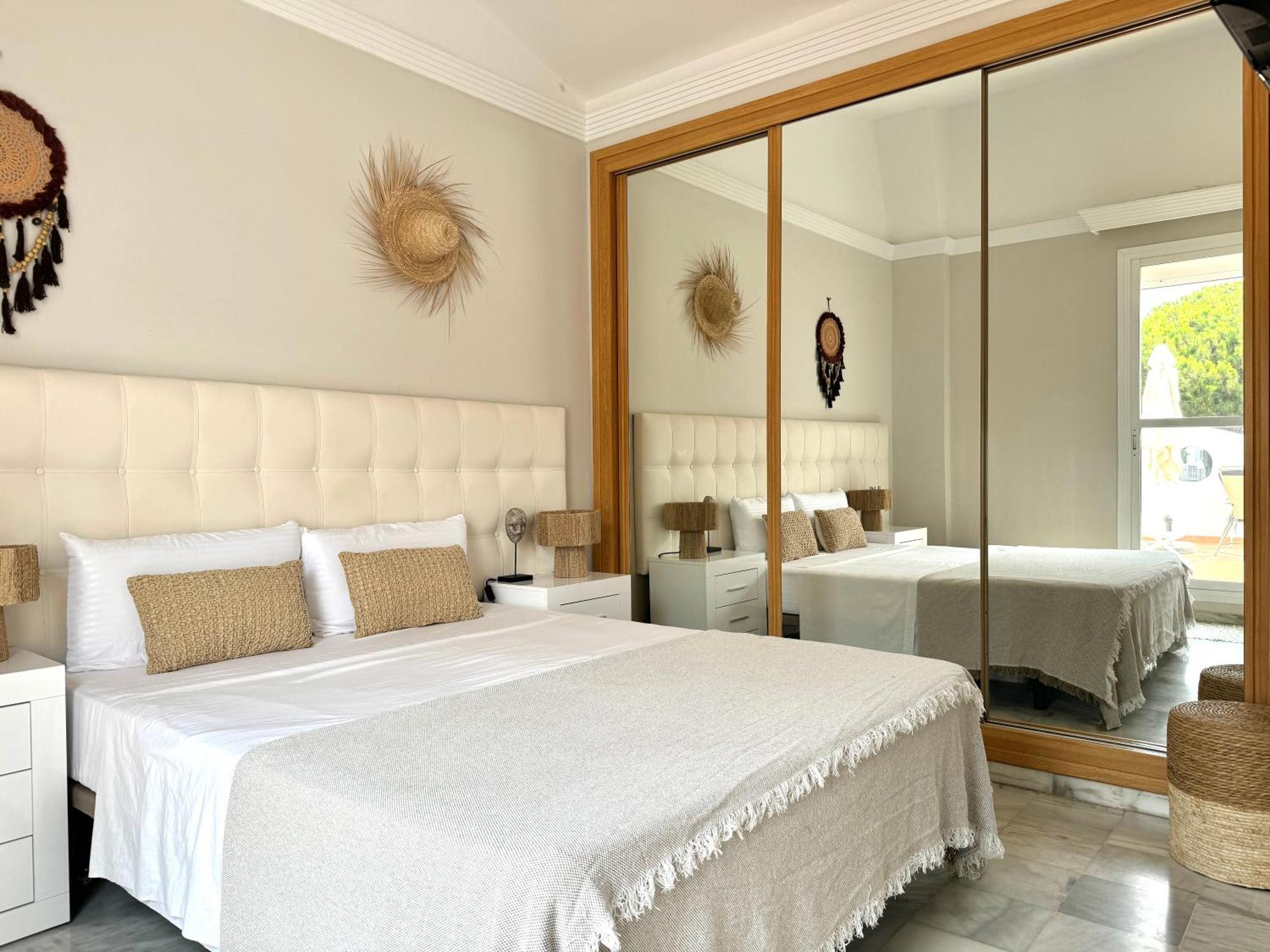 Casa Naranja, Cabopino 2 Pools & Heated Indoor Pool Apartment