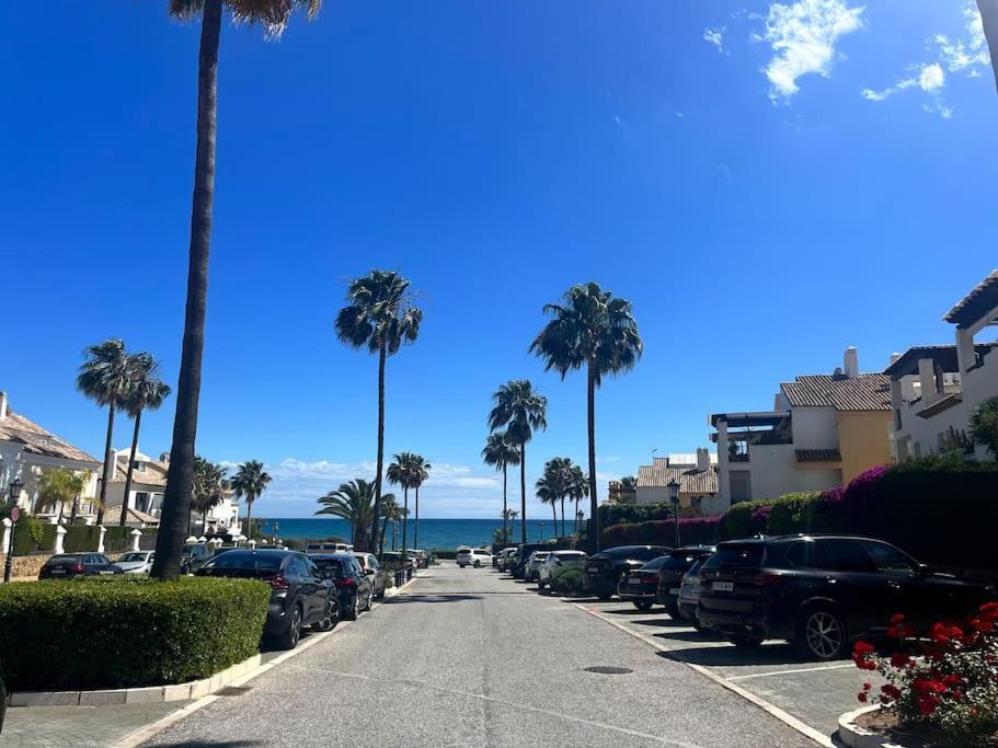 First Line Beautiful And Bright * Marbella