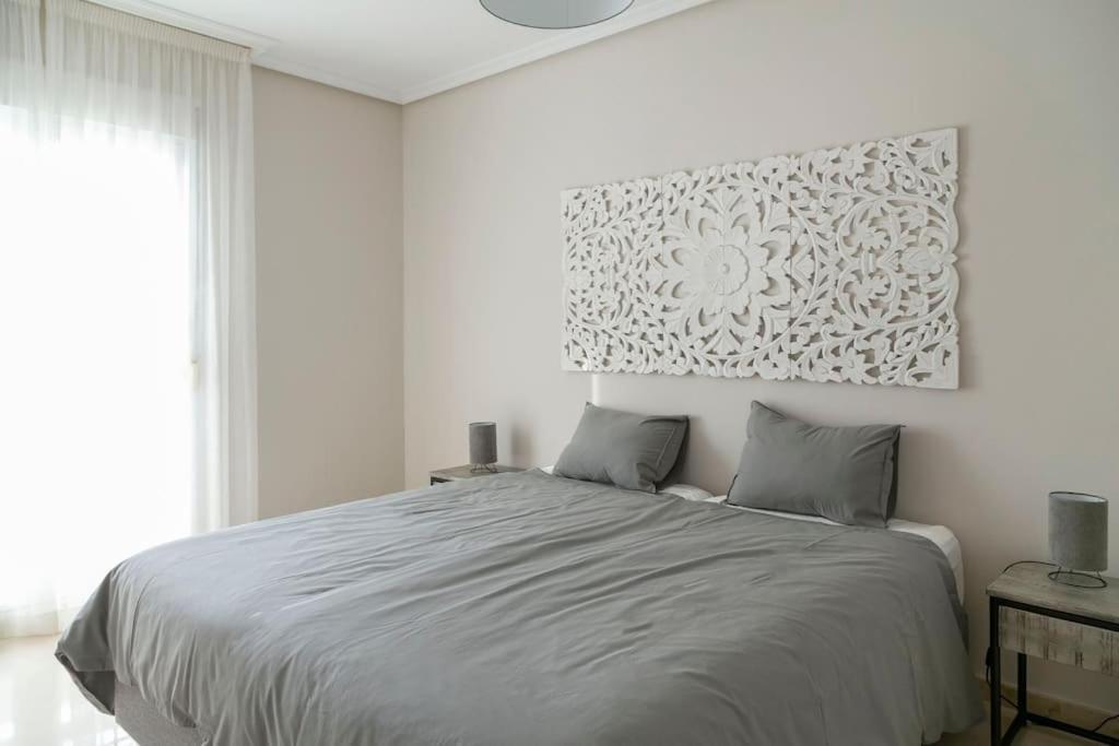 First Line Beautiful And Bright * Marbella
