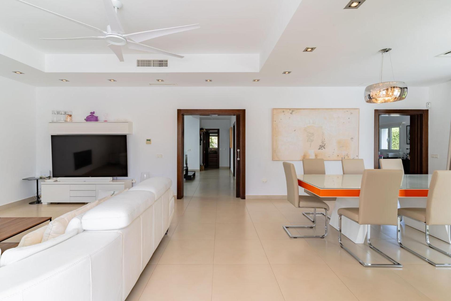 Elegant Villa In Marbella Marbella