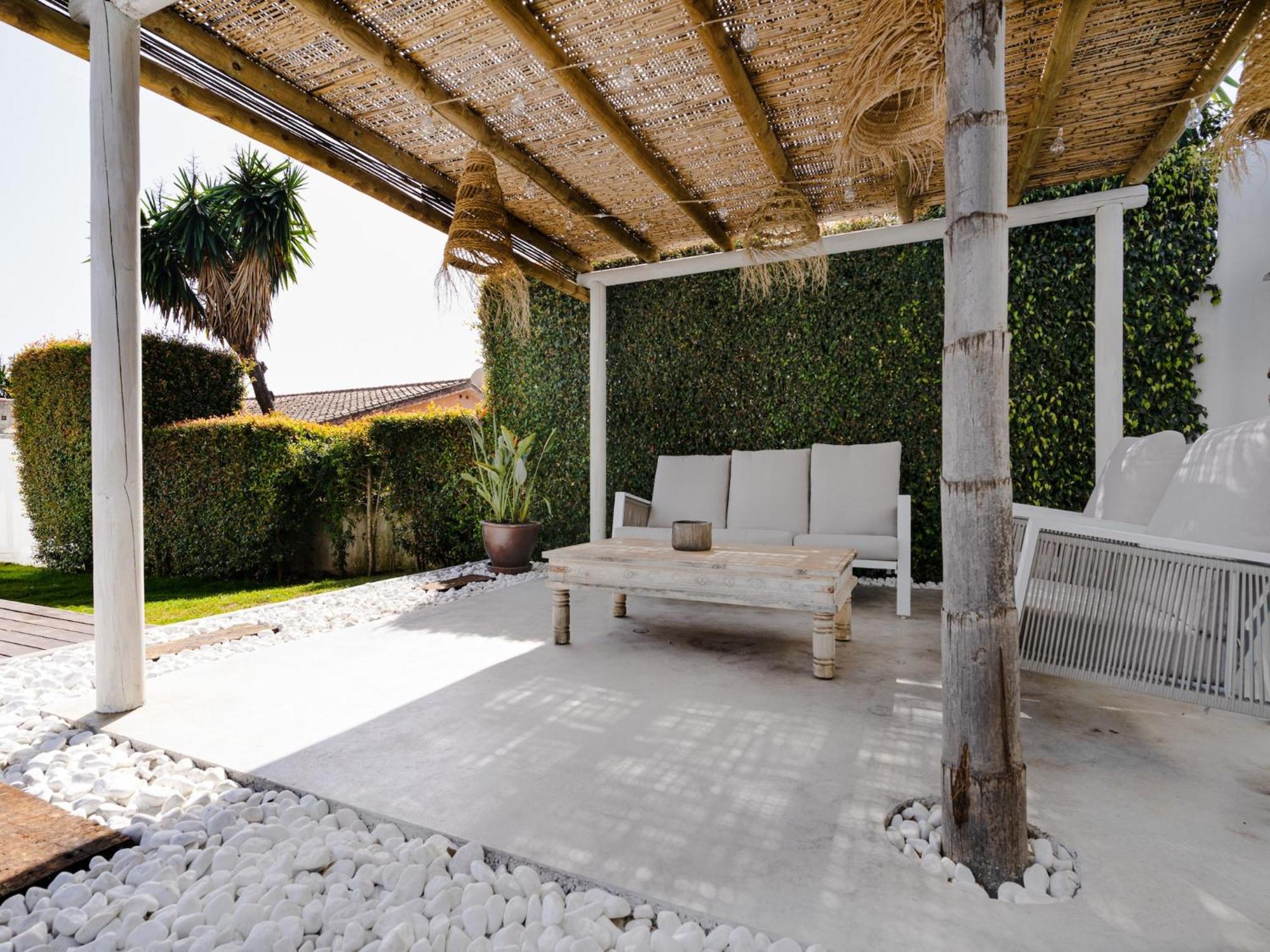 Madrugada, Beachside In Costabella Villa Marbella