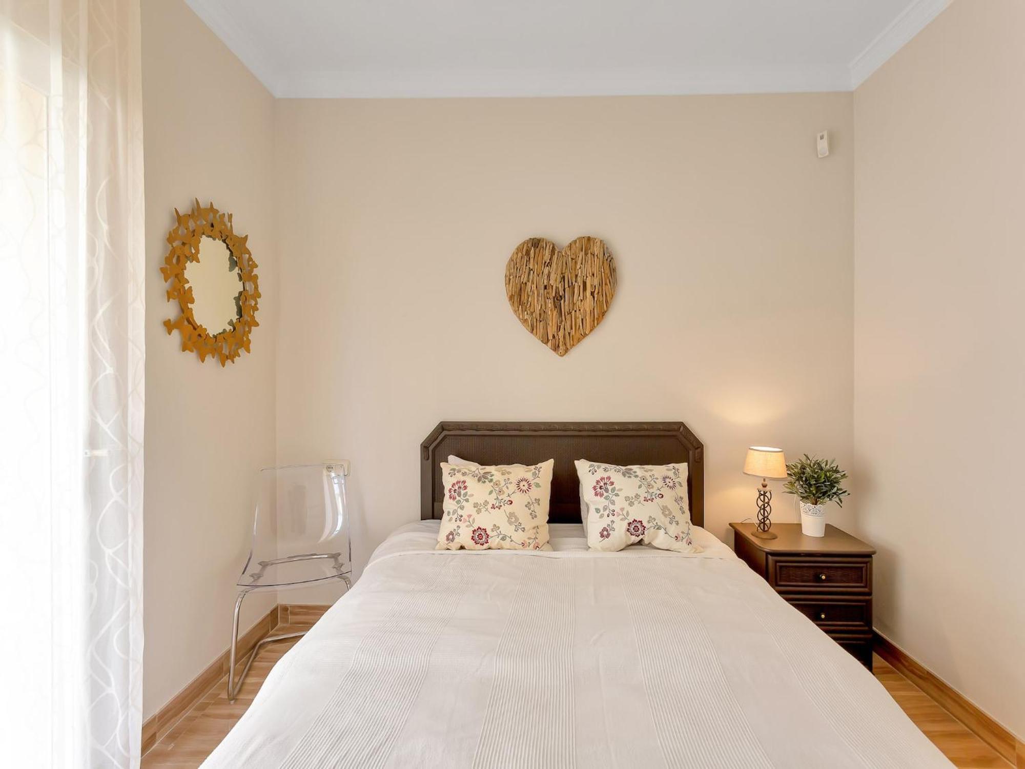 Charming With Terrace Marbella