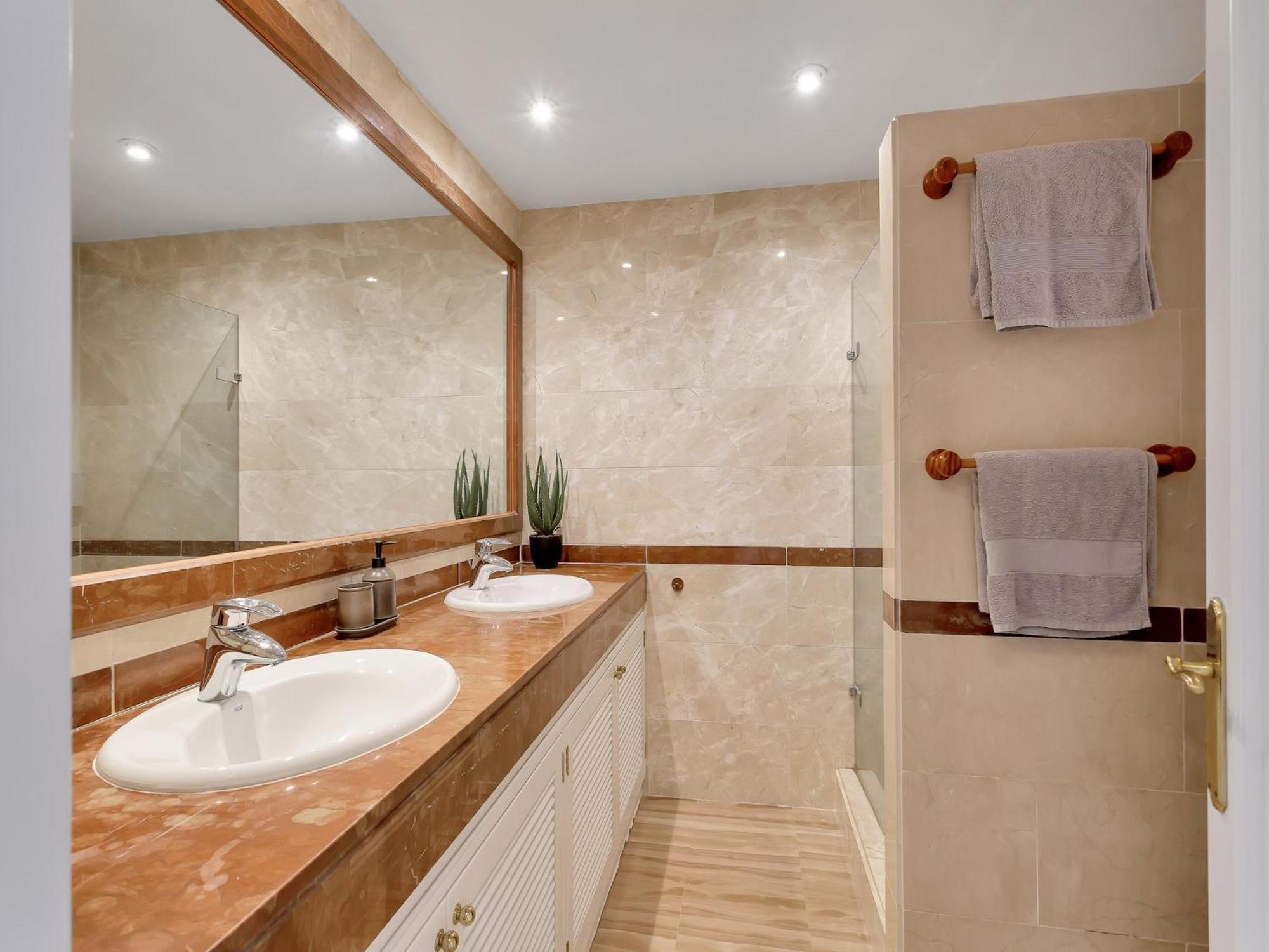 Charming With Terrace Marbella