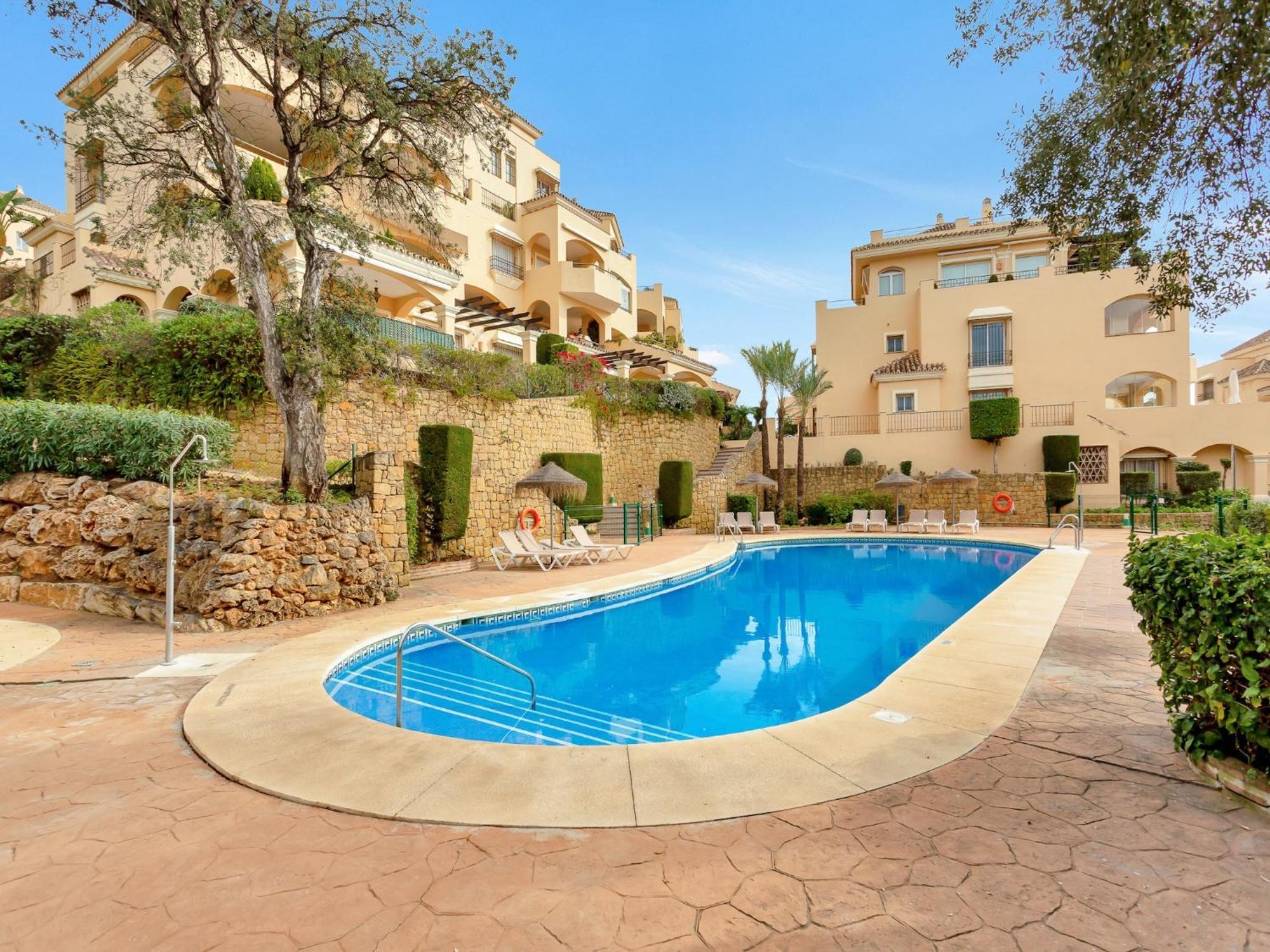 Apartment Charming With Terrace Marbella