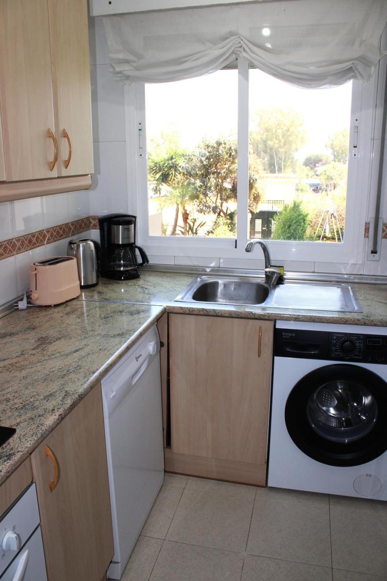 Piso A 10 Minutos Andando De Puerto Banus. Appartement