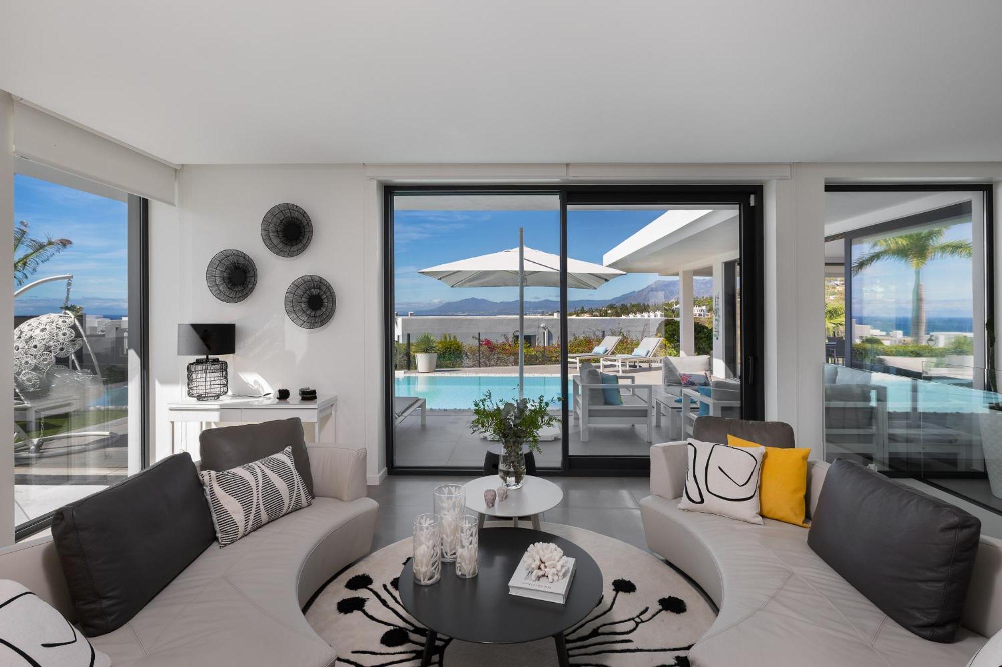 4-bedroom Modern With Heated Pool Villa