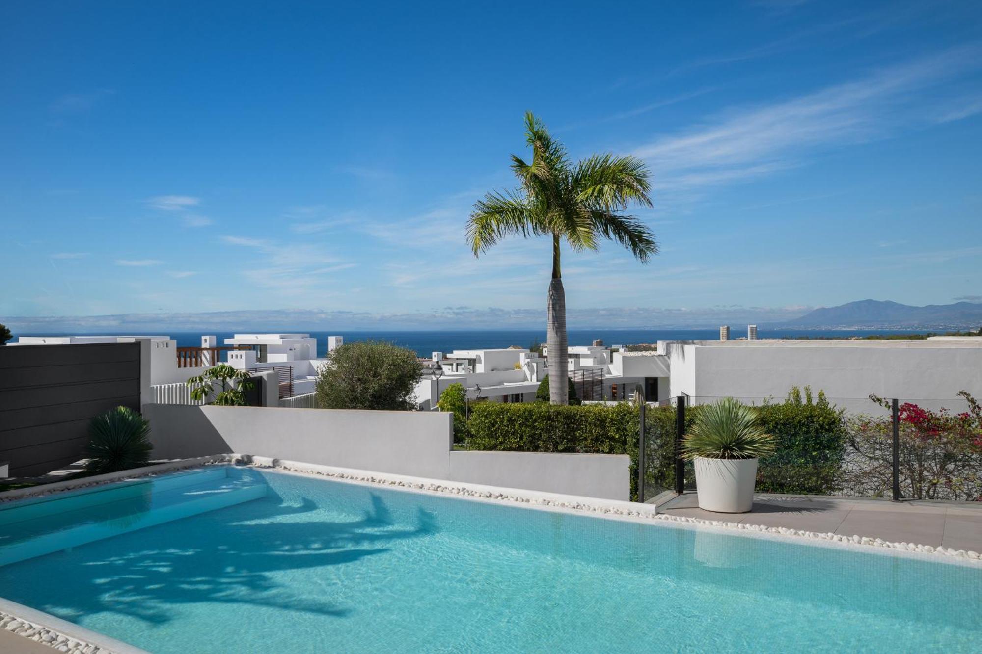 4-bedroom Modern With Heated Pool * Marbella