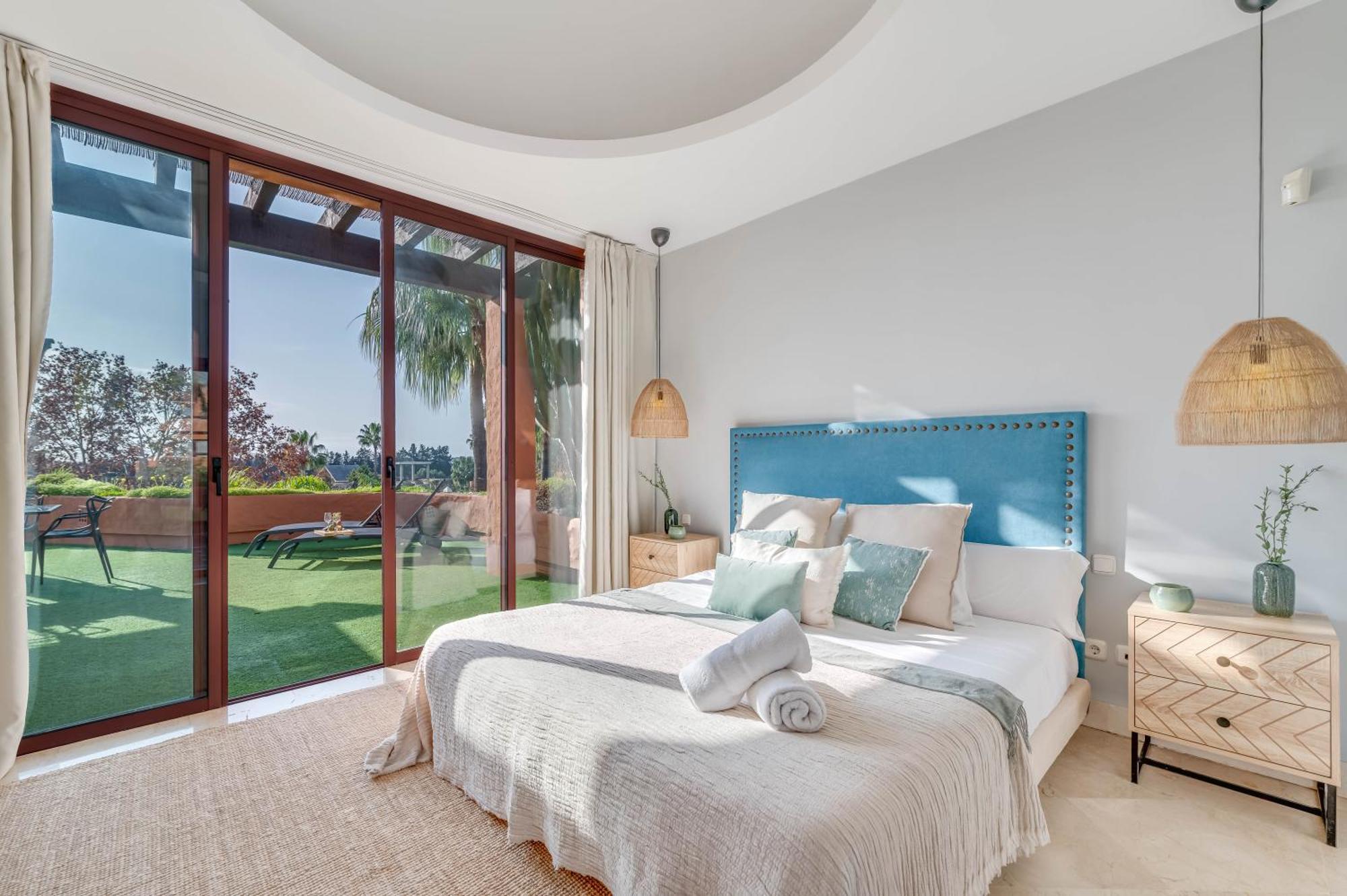 La Alzambra Peaceful Hideaway With Sea Views *
