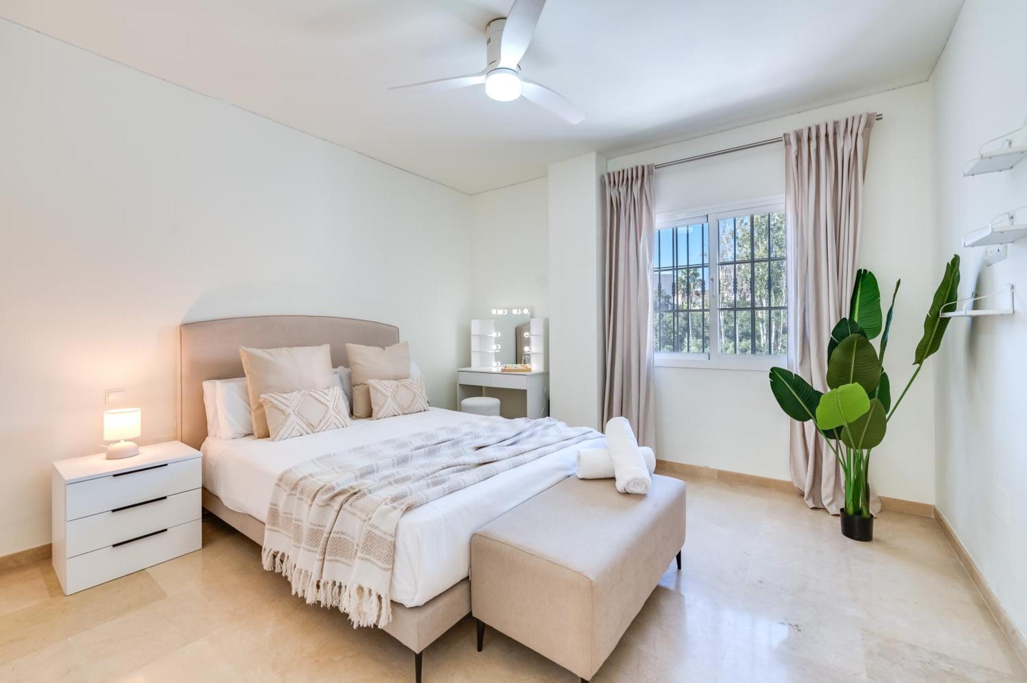 Vacation I Azahar Retreat, Paradise For Golfers, Private Heated Pool, Close To The Beaches And High-end Restaurants *