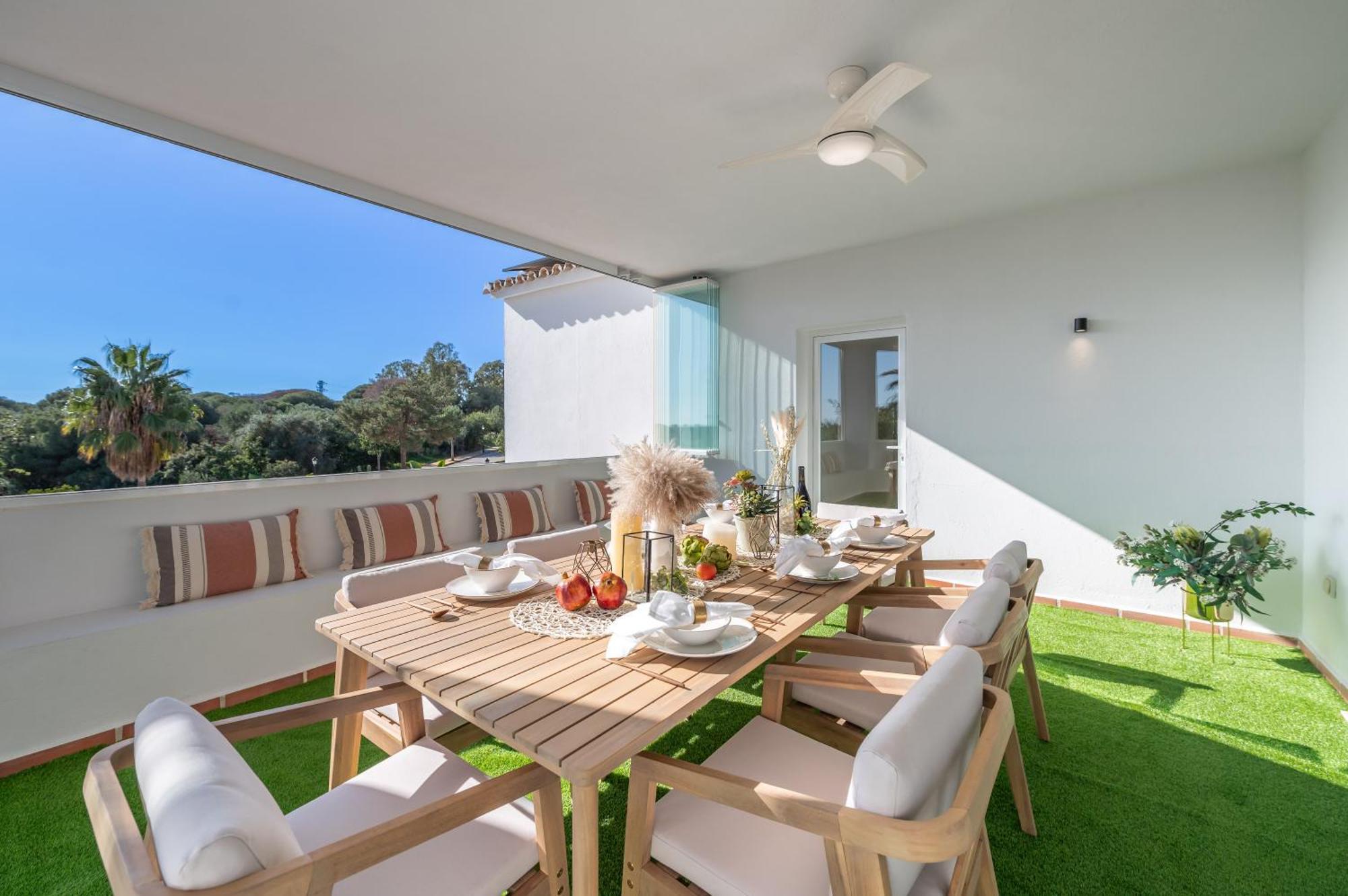 Vacation I Azahar Retreat, Paradise For Golfers, Private Heated Pool, Close To The Beaches And High-end Restaurants Villa
