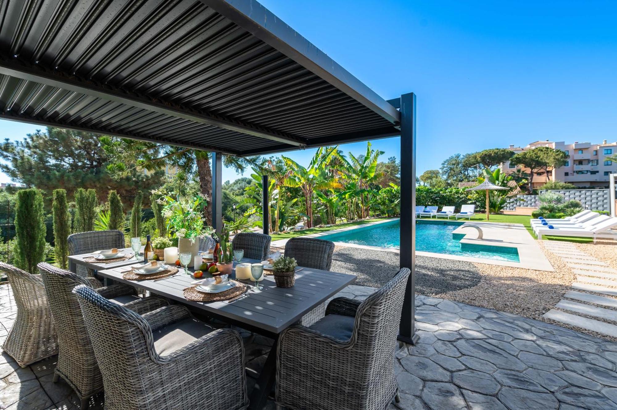 Villa Vacation I Azahar Retreat, Paradise For Golfers, Private Heated Pool, Close To The Beaches And High-end Restaurants