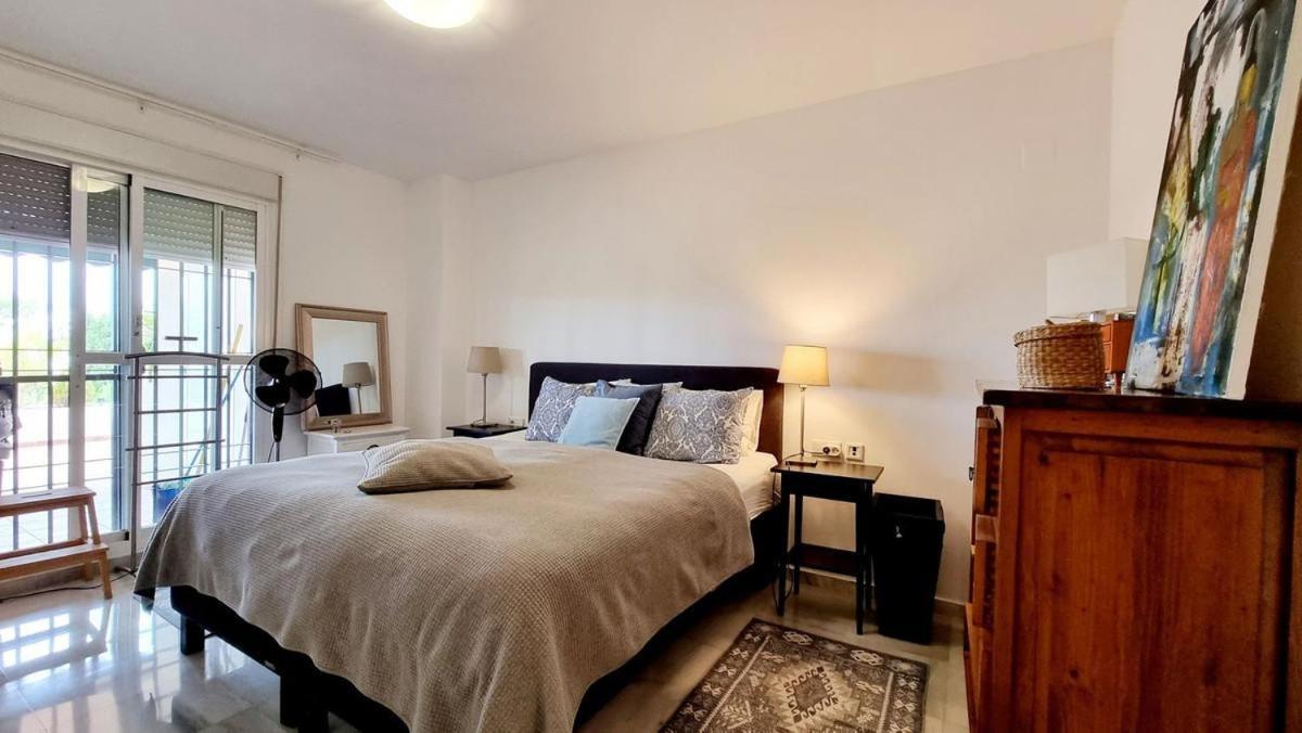 Rosies Place - Fantastic-2-bed-apartment-with-great-terrace-in-lorcrimar V * Marbella