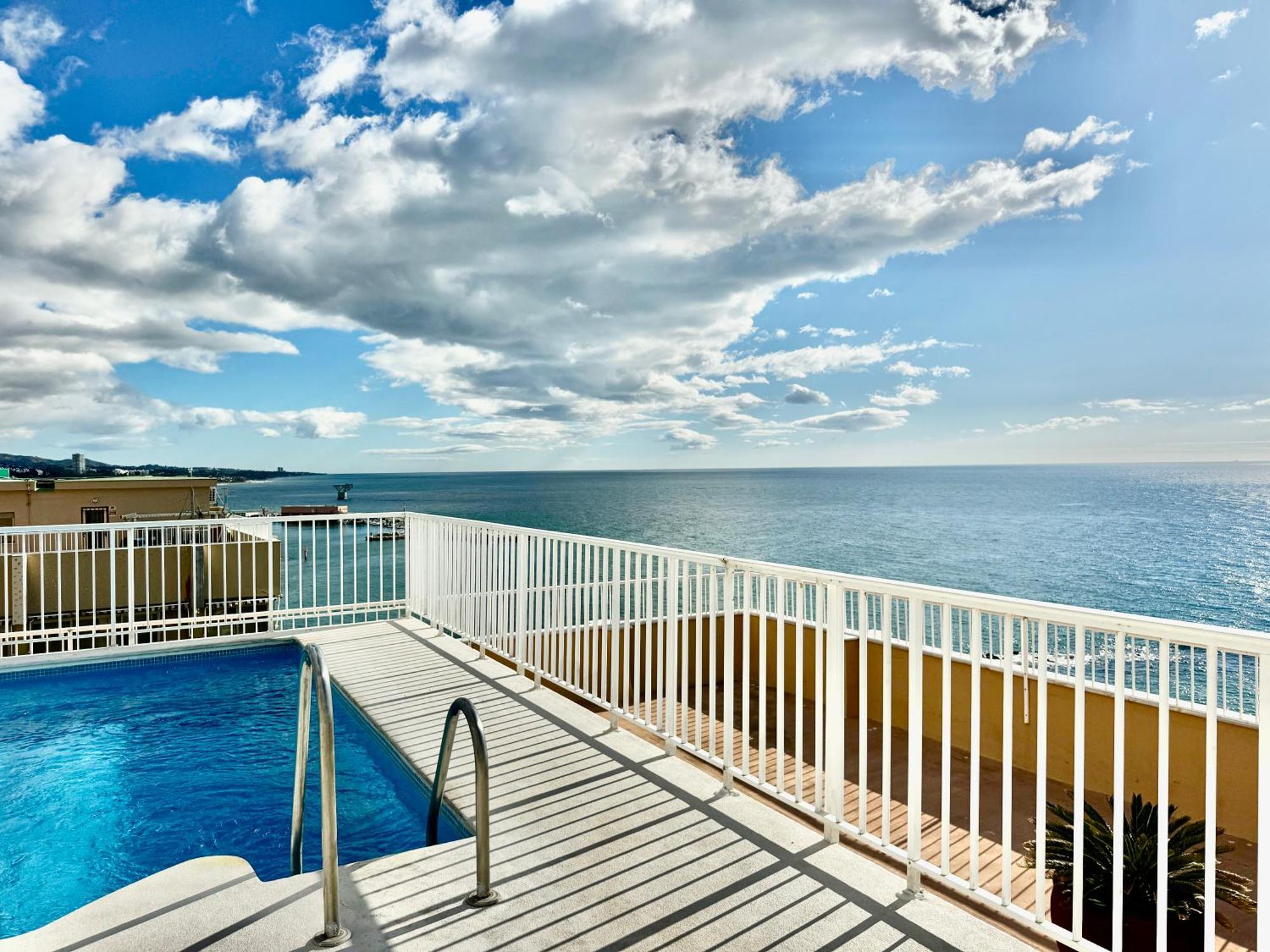 Beachfront Bliss, On The Promenade - Eaw Homes Marbella