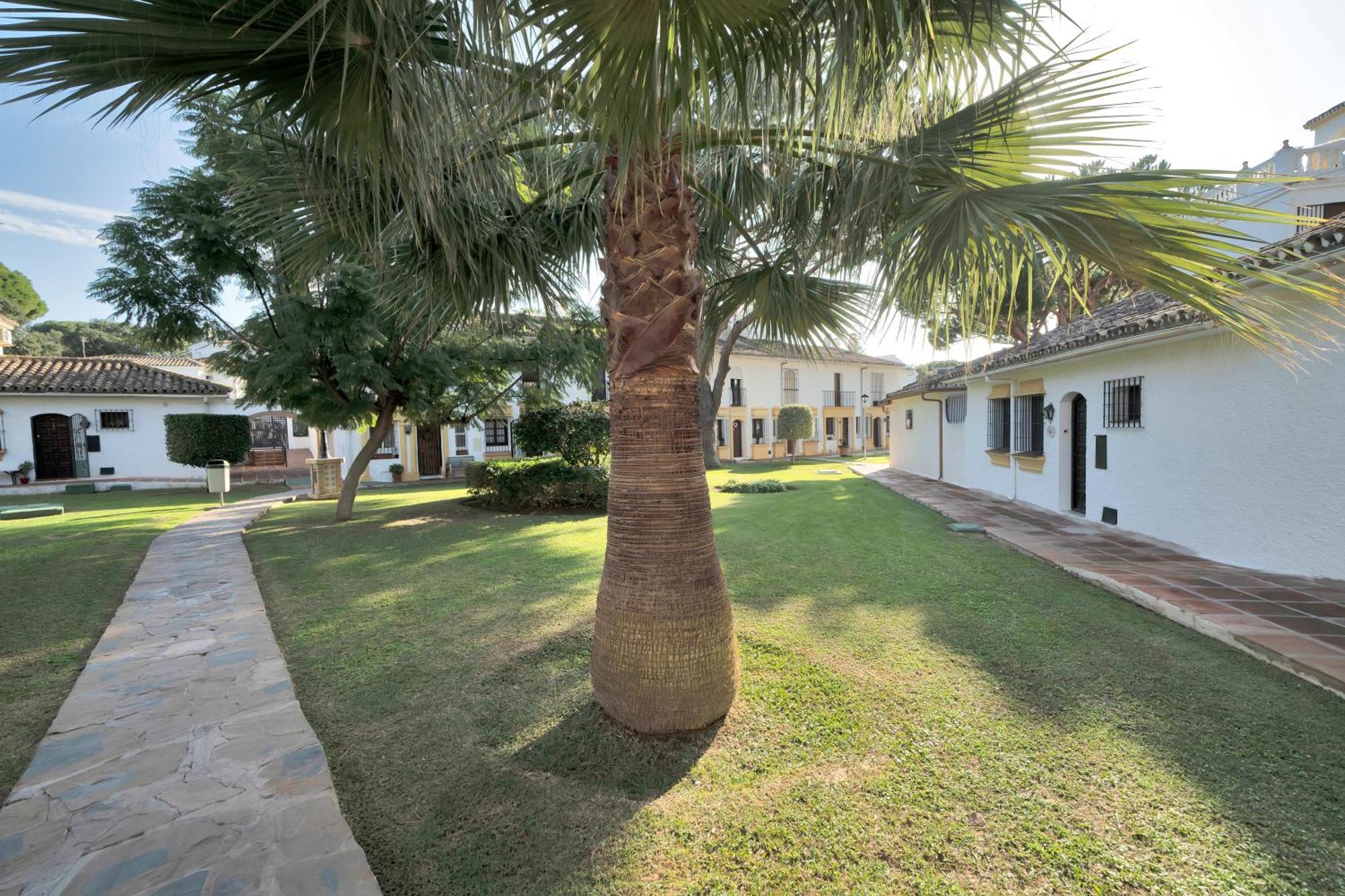 Bonita En Esquina Marbella
