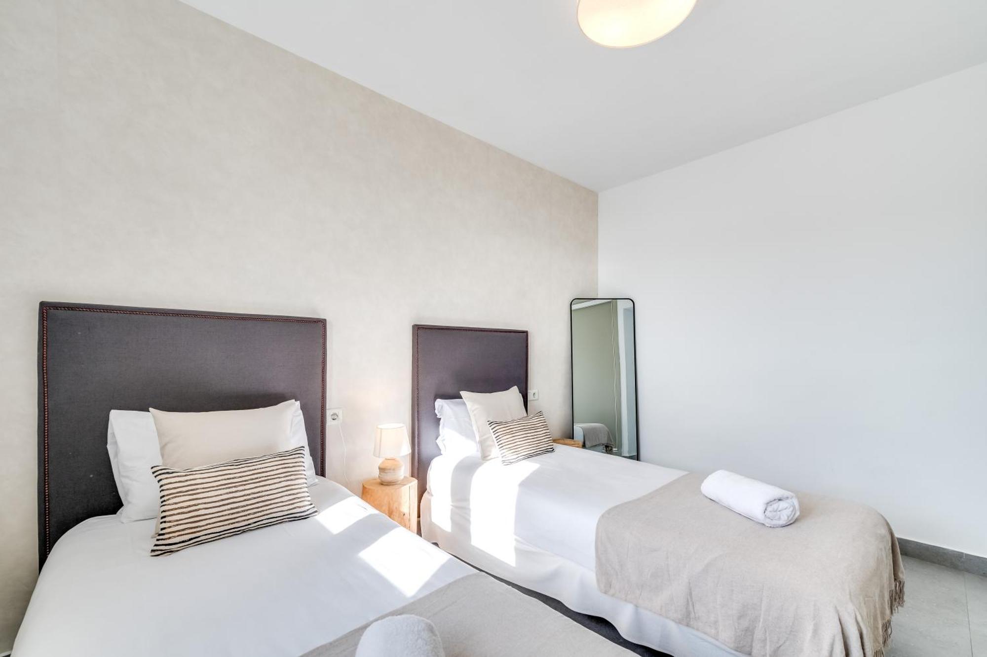 Apartment Vacation I Banus Waterfront Penthouse Marina, Sea View, Beachfront