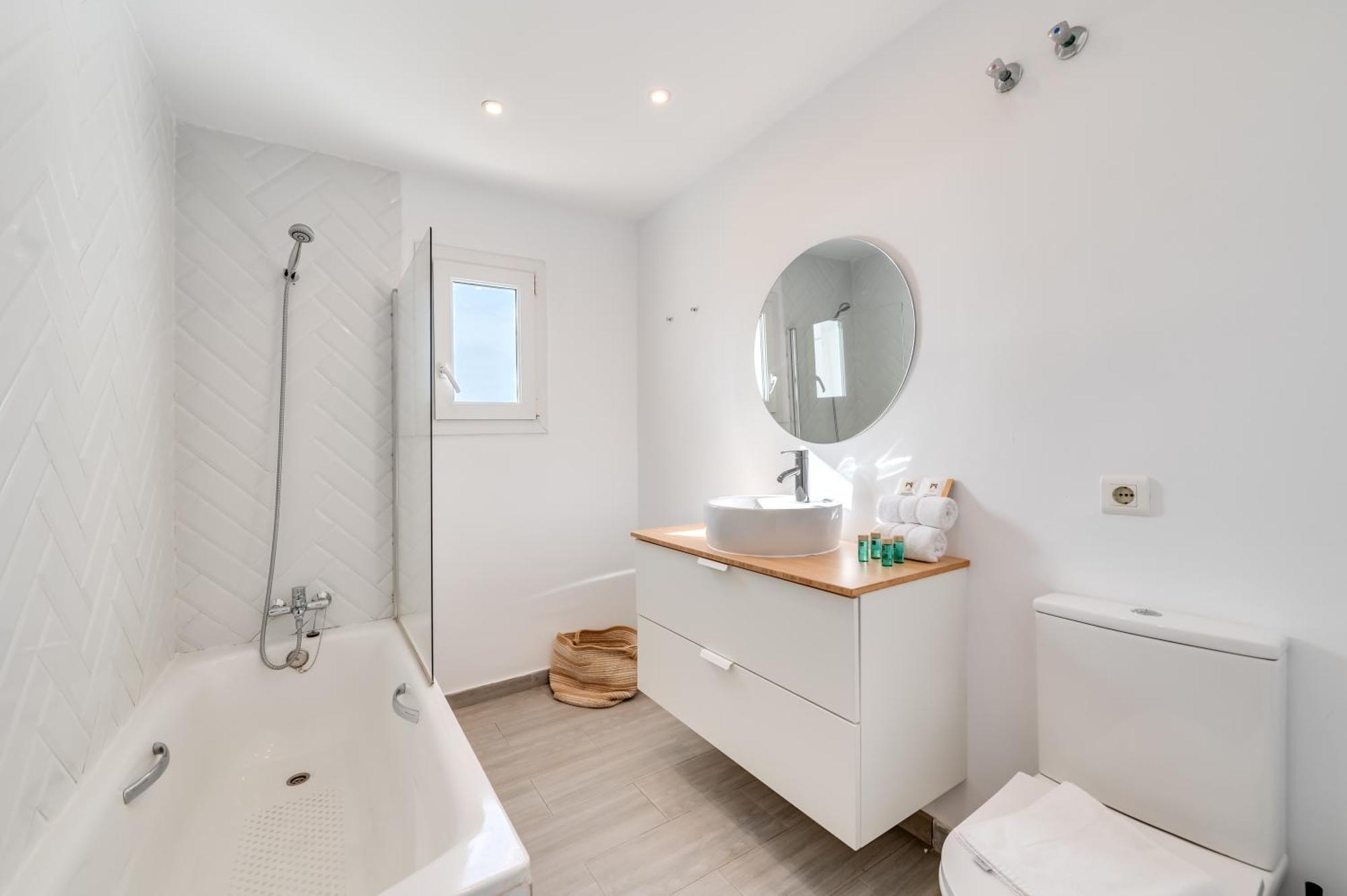 Vacation I Banus Waterfront Penthouse Marina, Sea View, Beachfront *