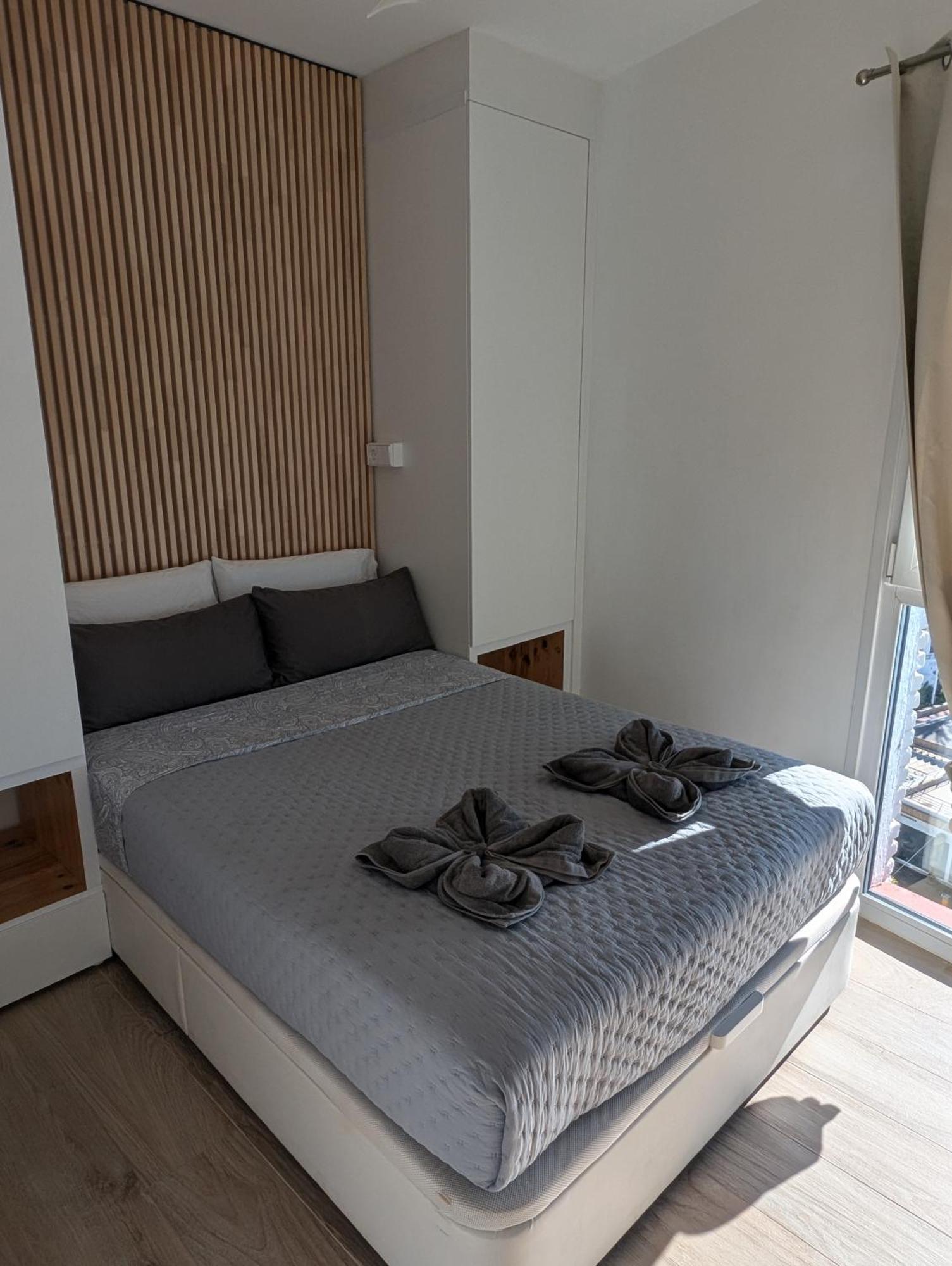Waterfront In Heart Of Paseo Maritimo - Marbella! Apartment