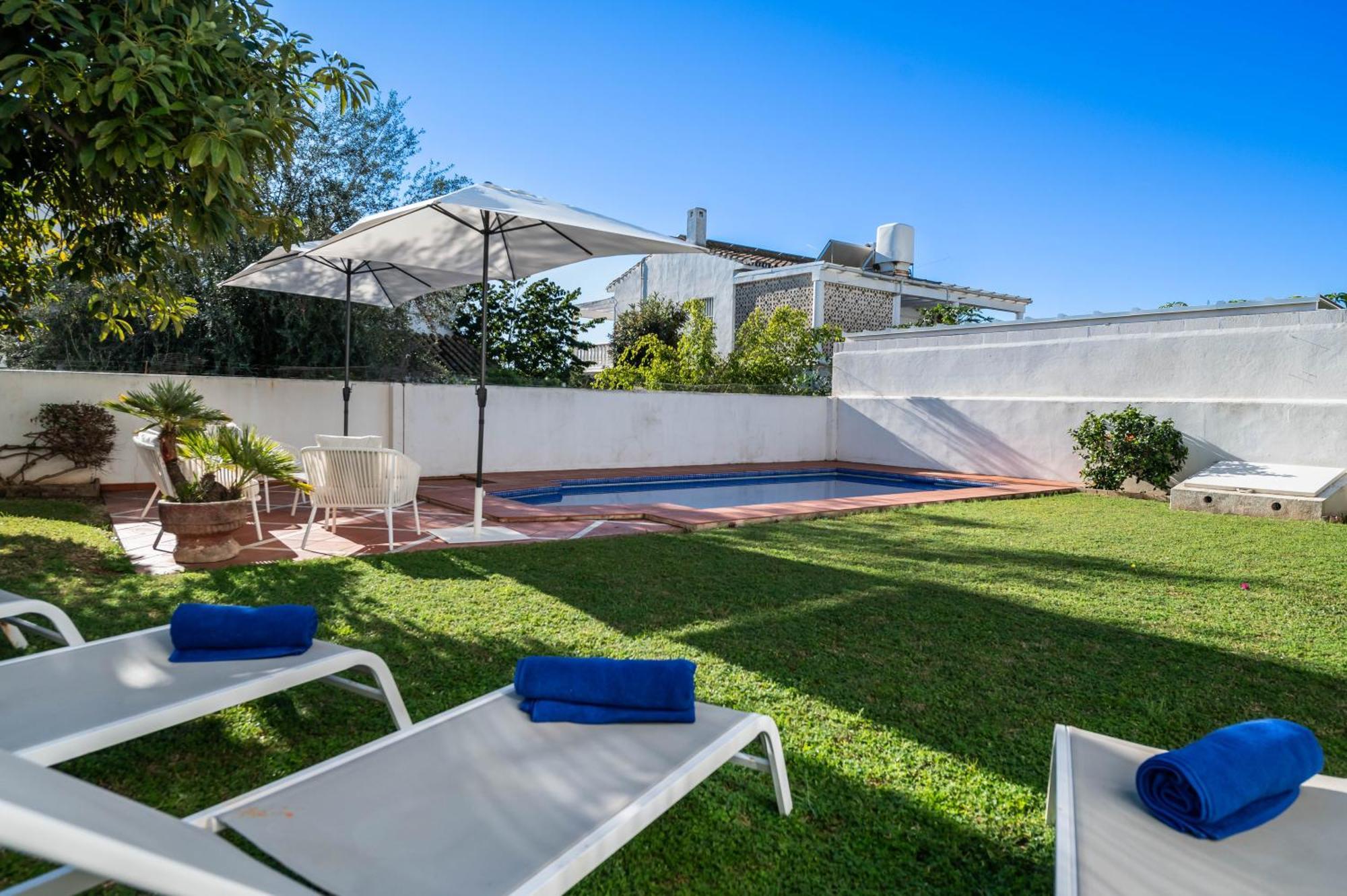 Olivo Family With Pool In Centre *