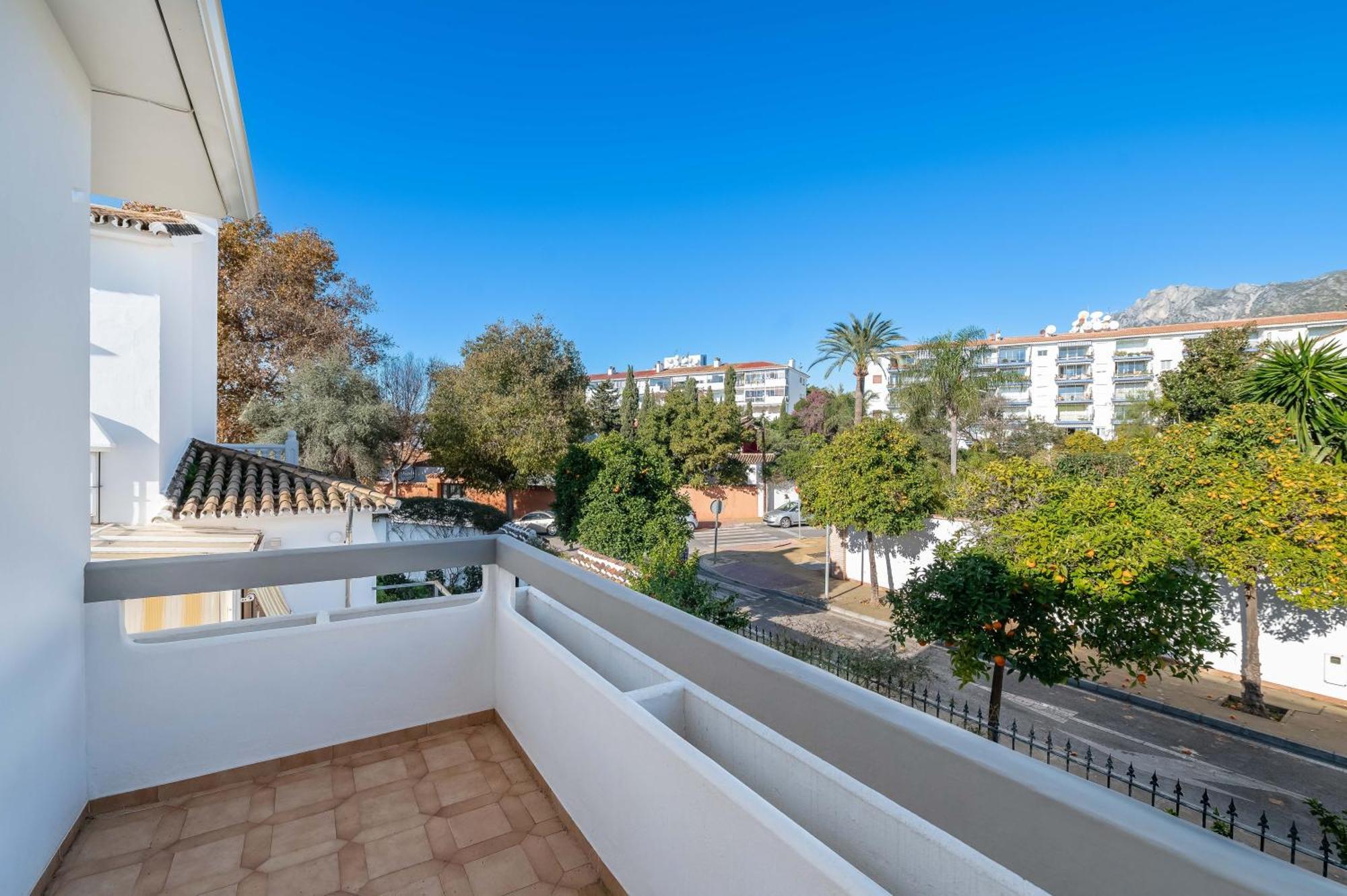 Olivo Family With Pool In Centre Villa Marbella
