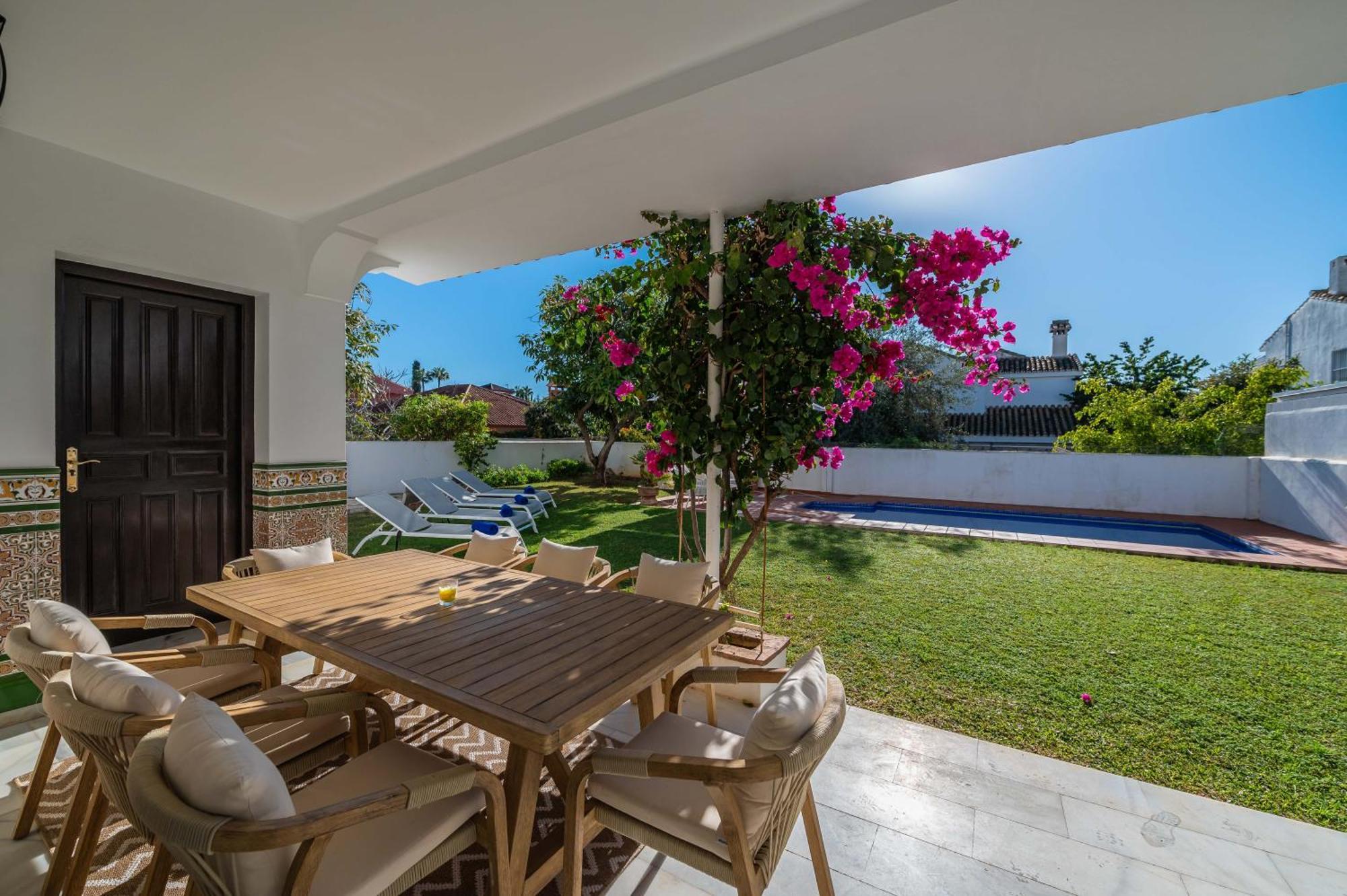 Olivo Family With Pool In Centre * Marbella