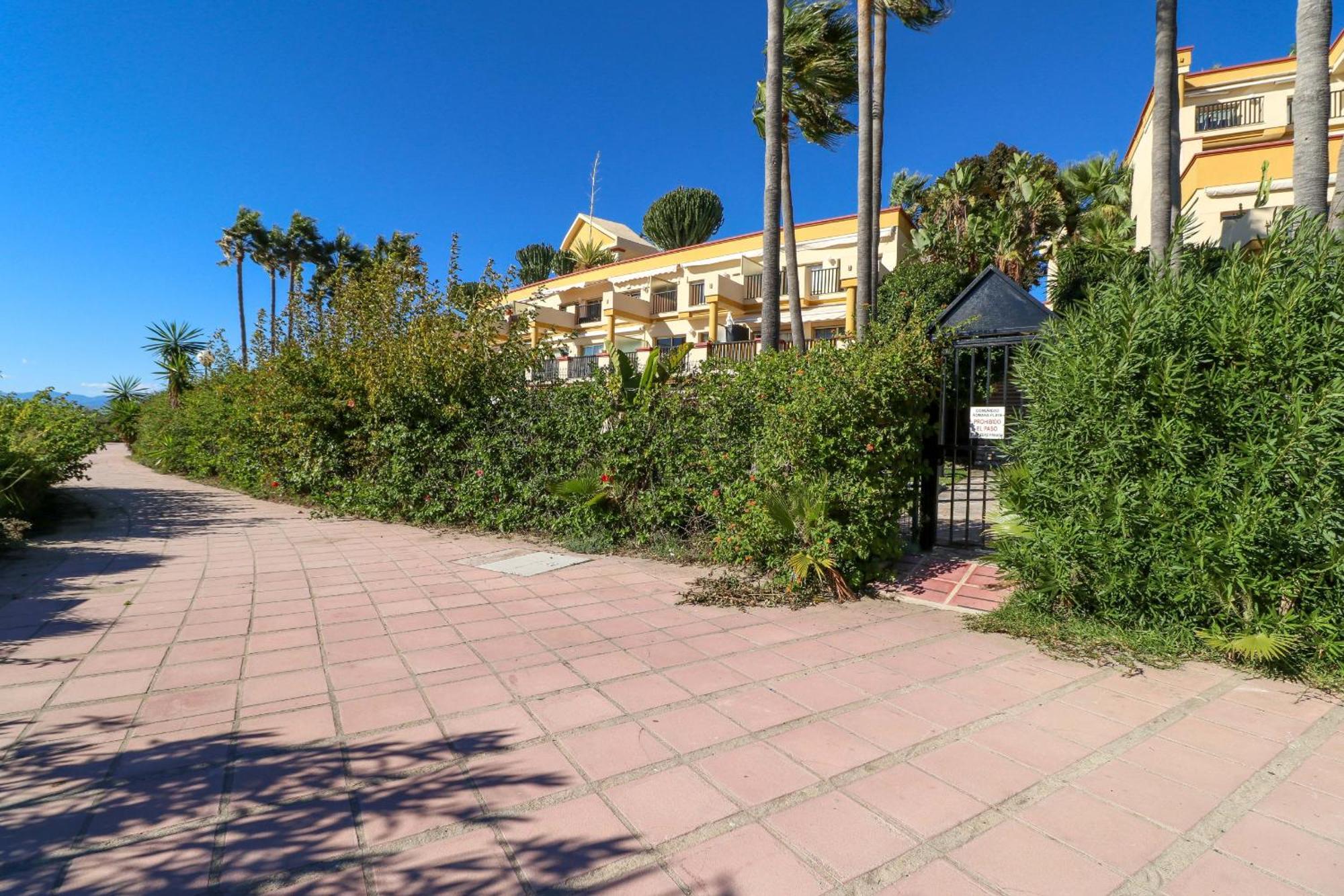 Romana Playa - Beachfront Complex Elviria