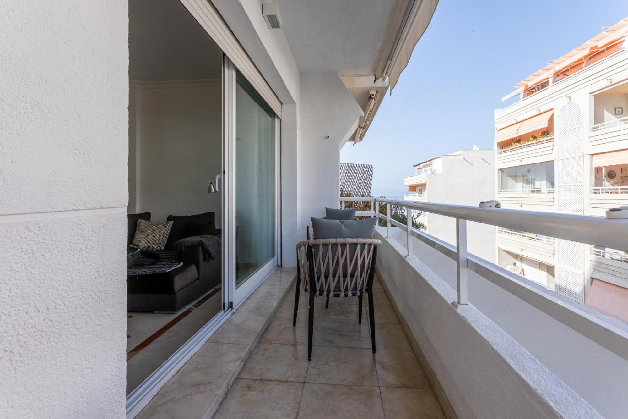 Two Bedrooms Avenida Del Mar