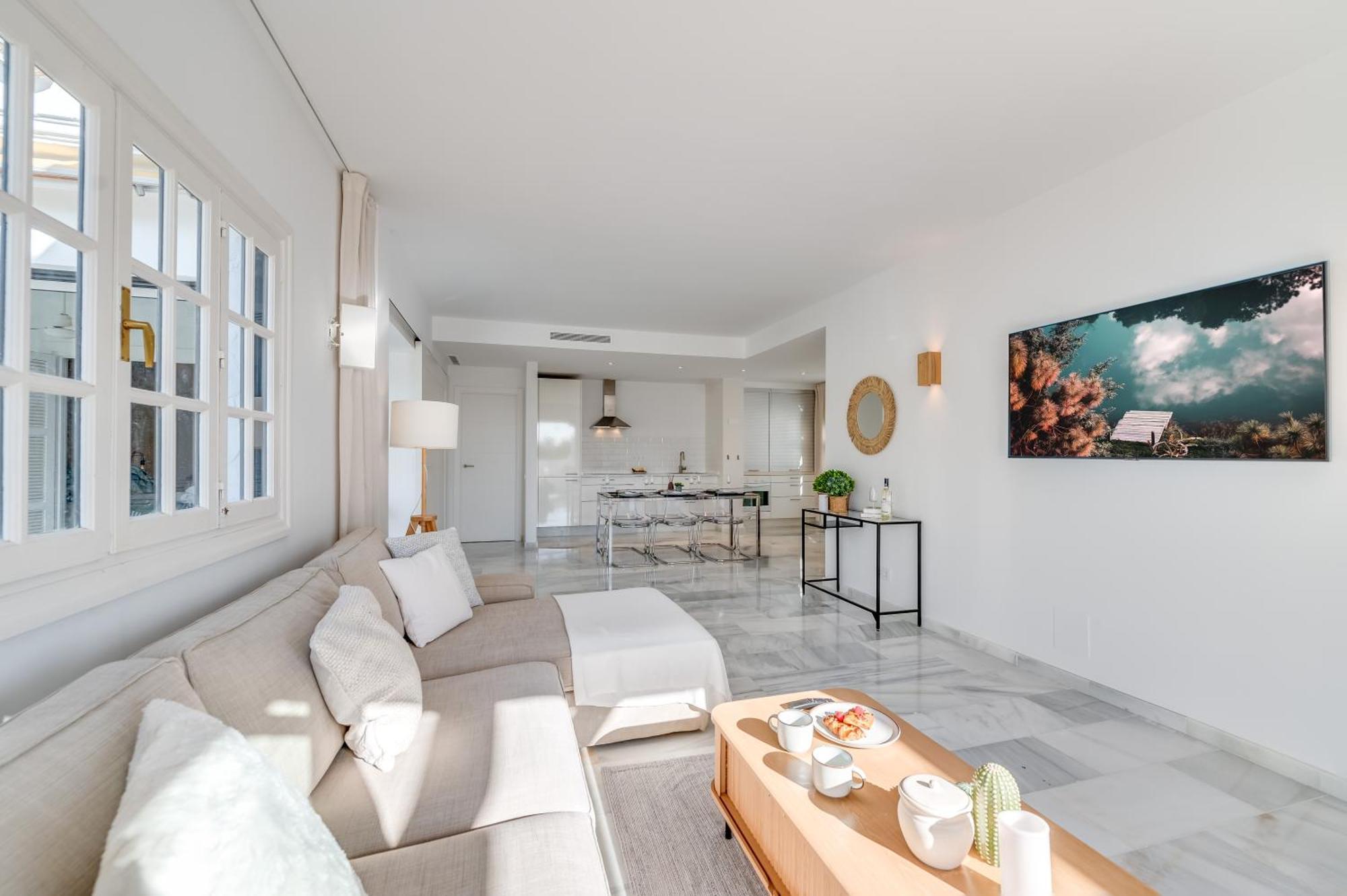 Modern 3 Bdrm With Sea Views & Pool Newly Renovated Apartment Marbella