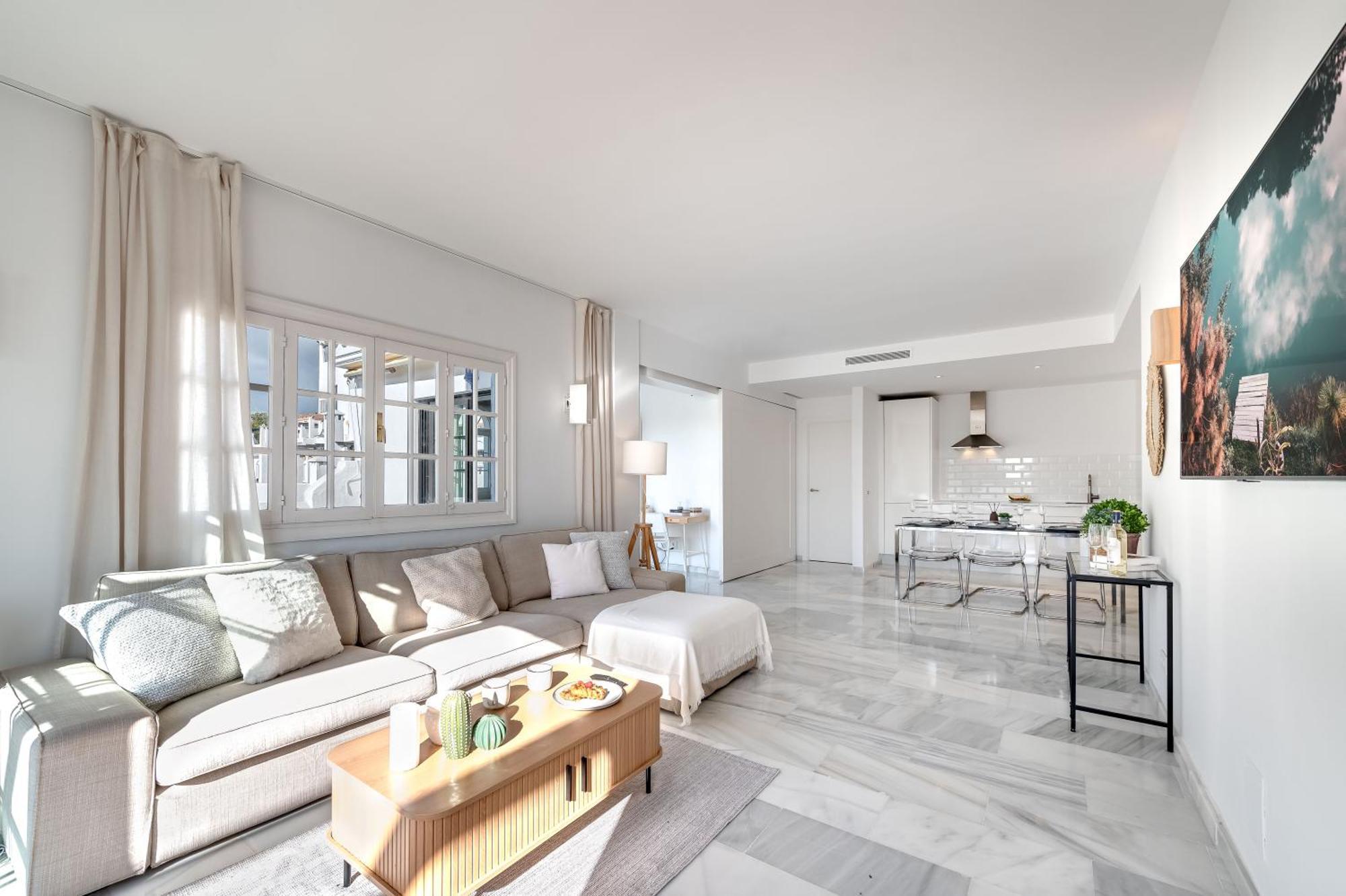 Modern 3 Bdrm With Sea Views & Pool Newly Renovated Apartment Marbella