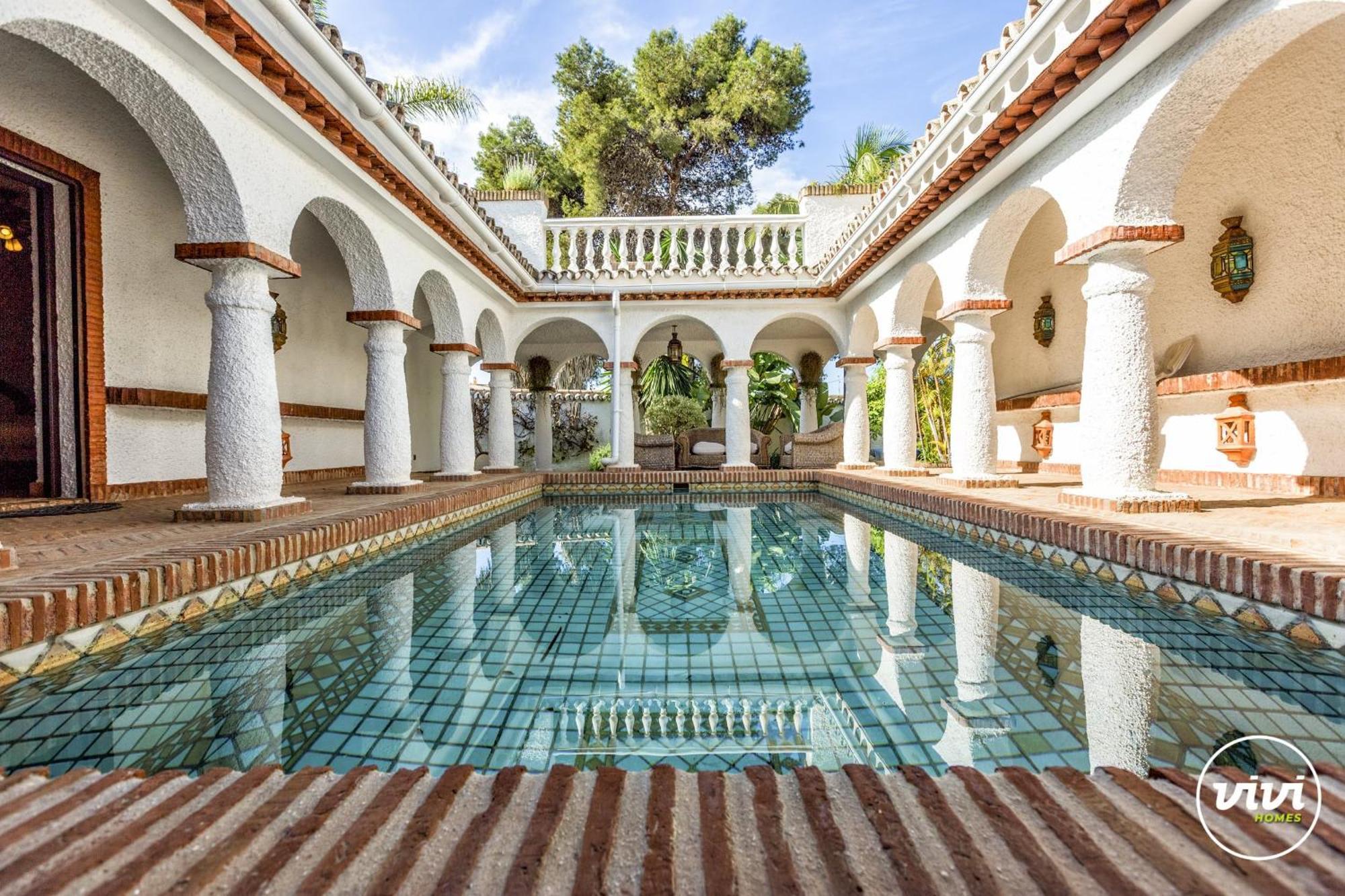 Villa Vivi Homes - Costabella Pool, Sauna, Garden &