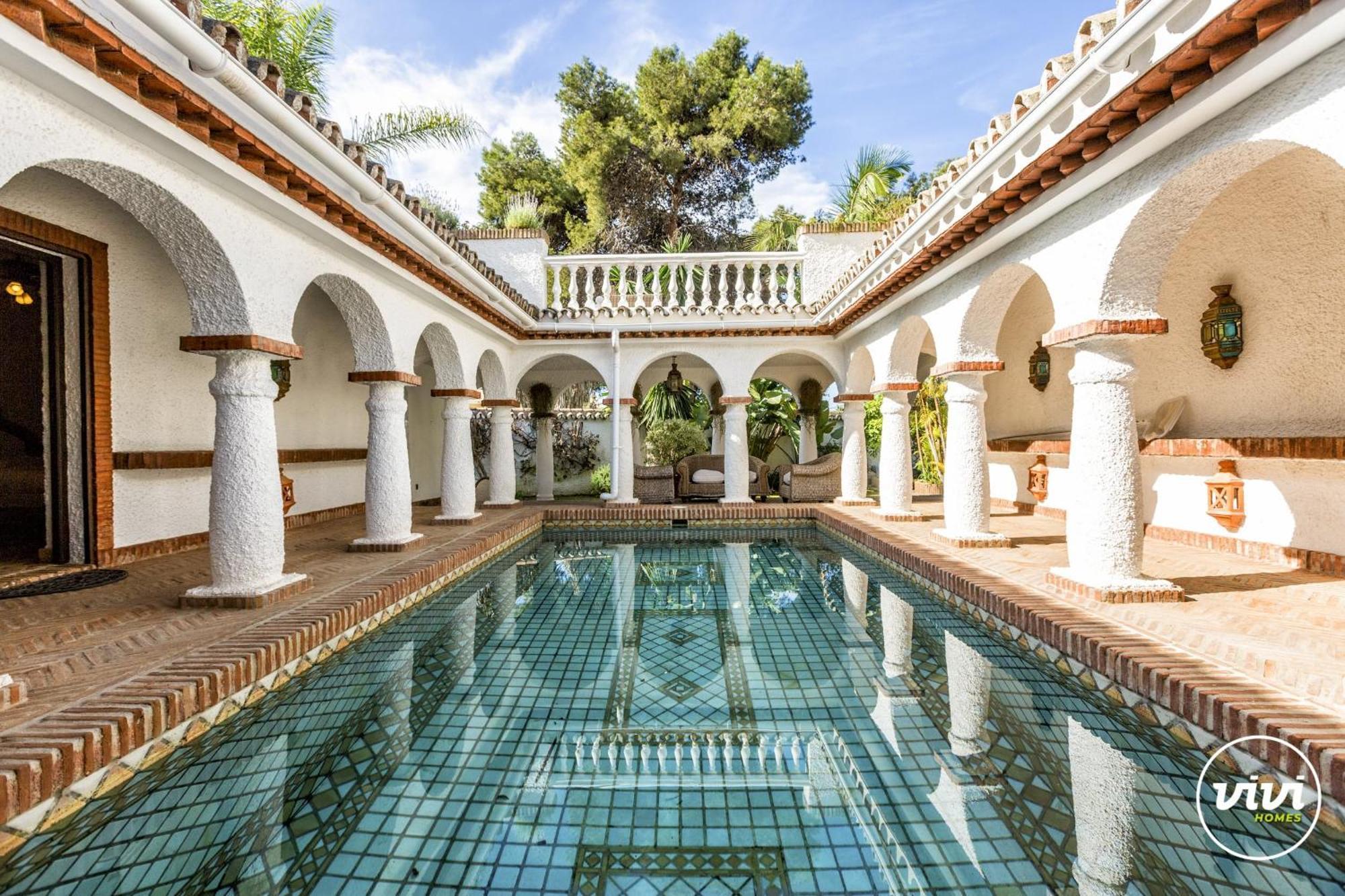 Vivi Homes - Costabella Pool, Sauna, Garden & Villa Marbella